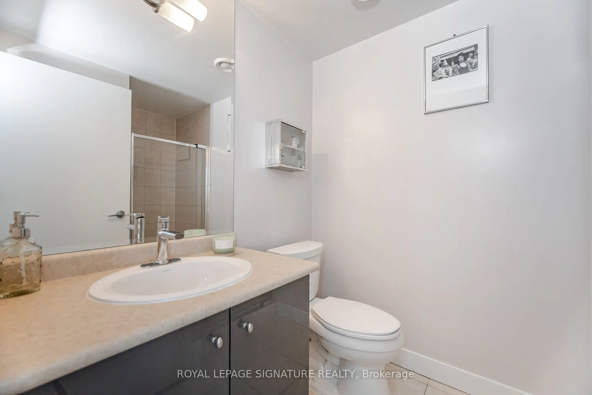438 King Street W, #1405