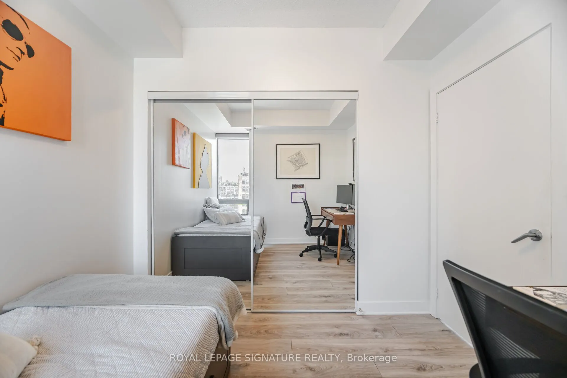 438 King Street W, #1405