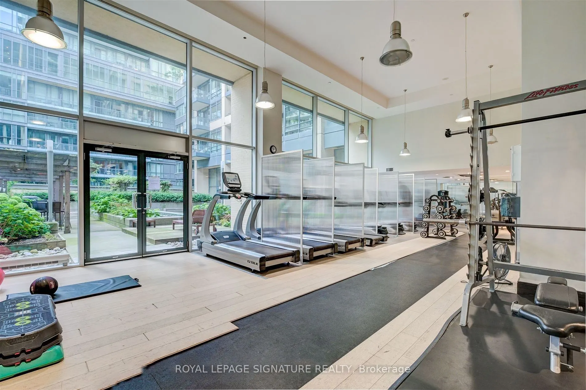 438 King Street W, #1405