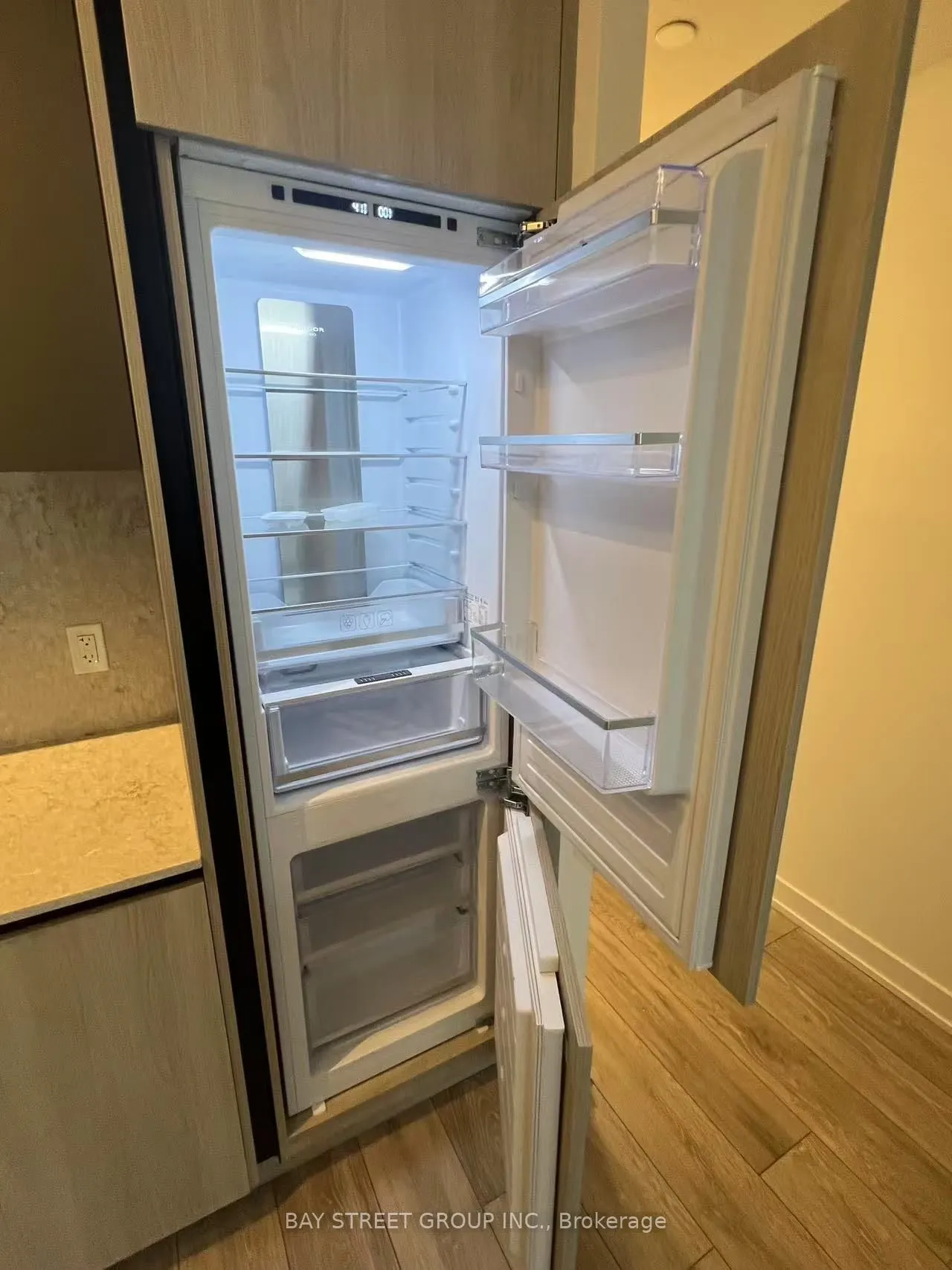 108 Peter Street, #5015