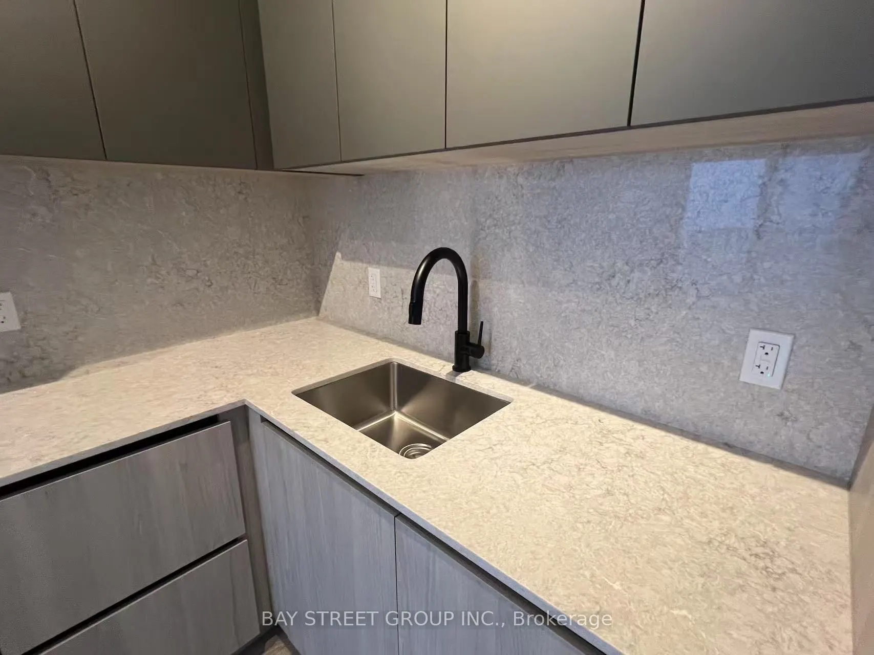 108 Peter Street, #5015