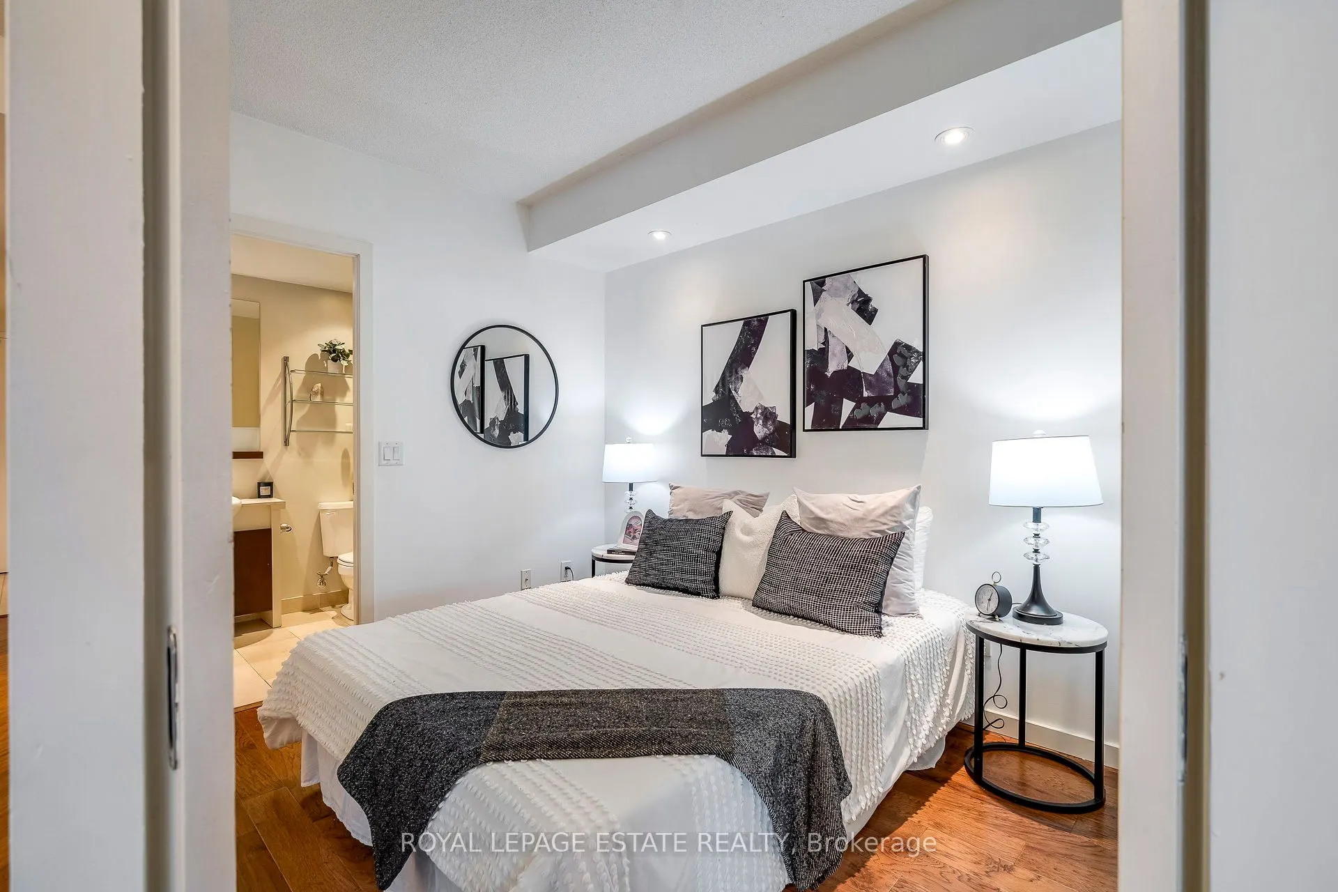 218 Queens Quay W, #402