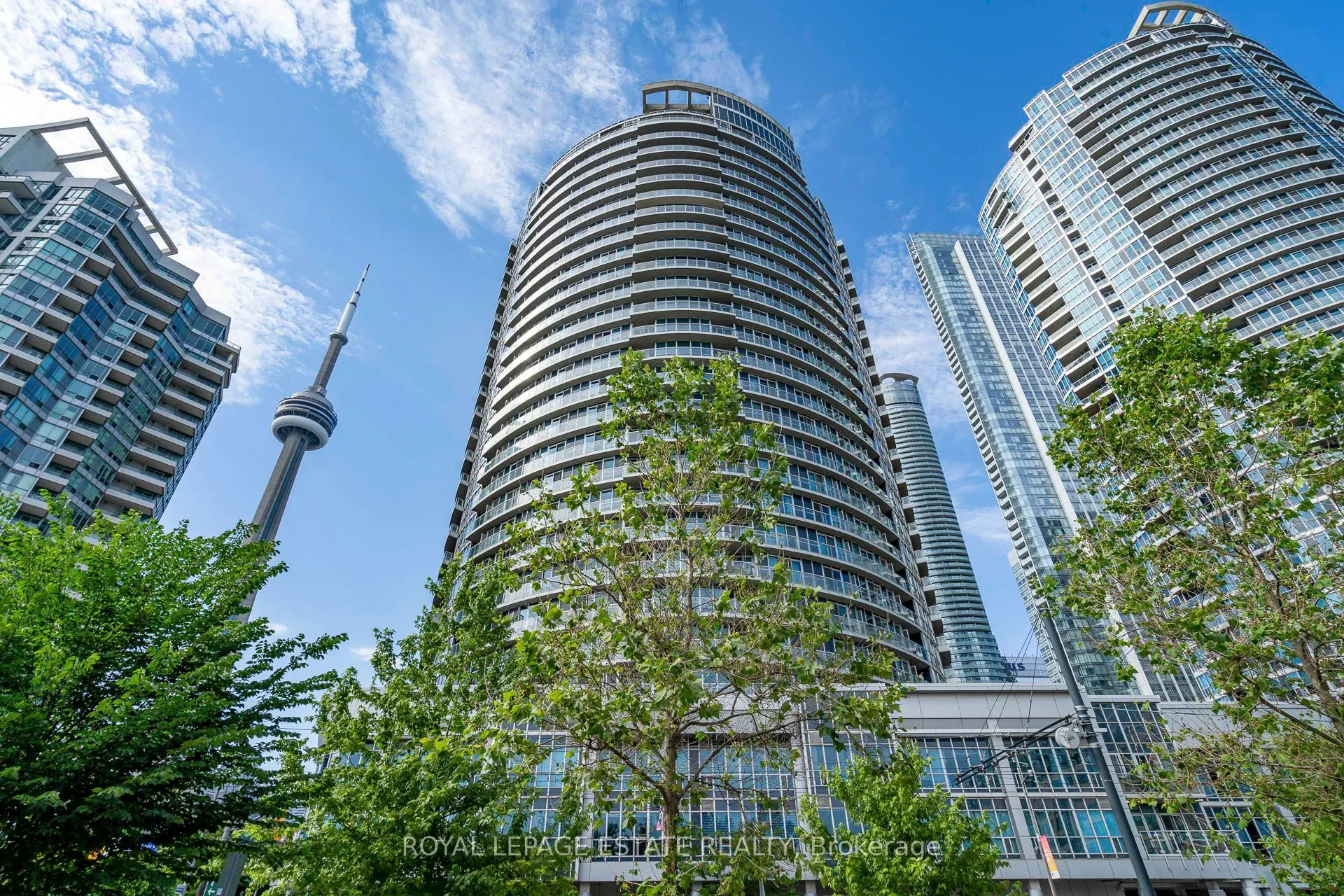 218 Queens Quay W, #402