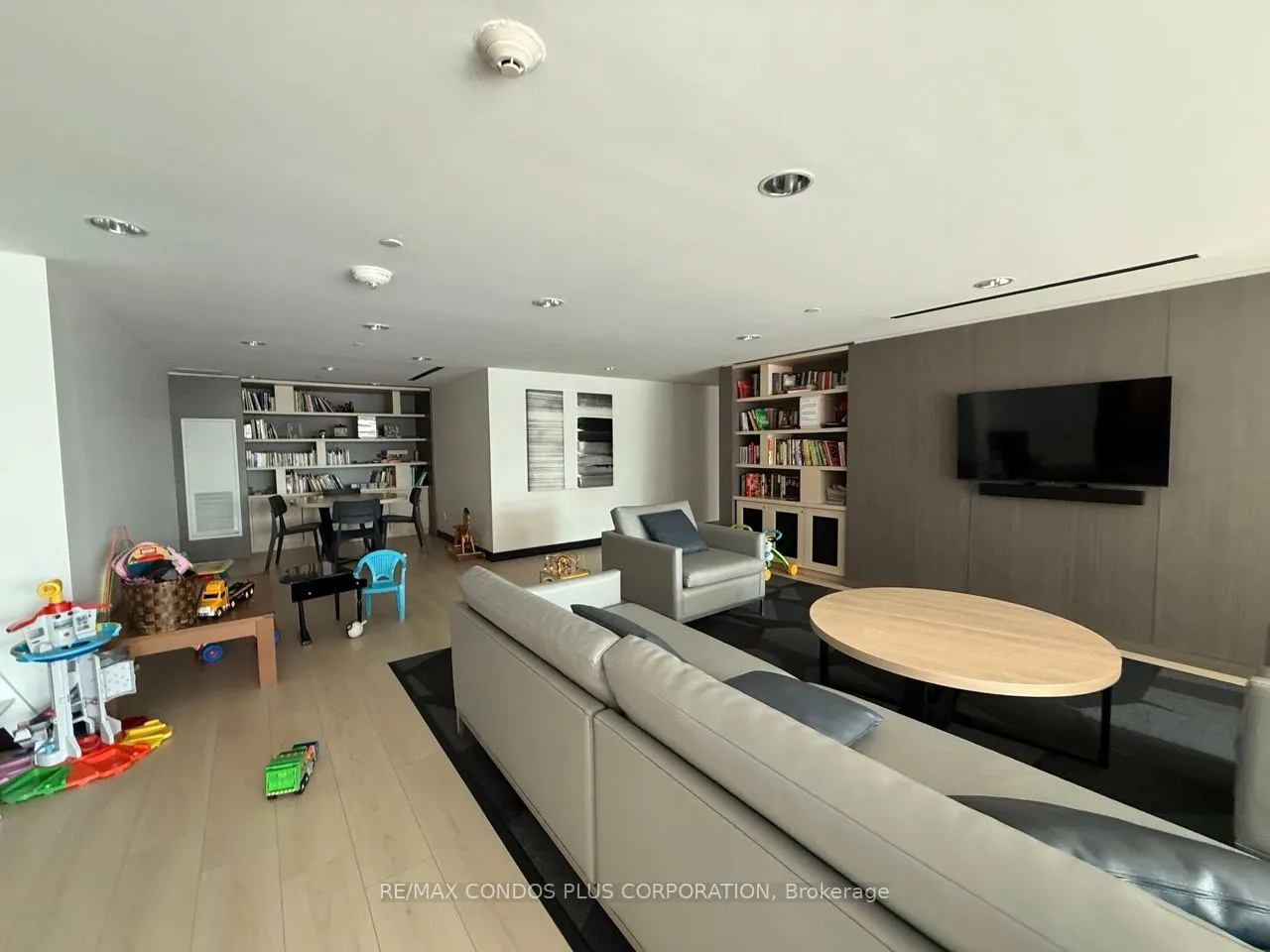 49 East Liberty Street, #1501