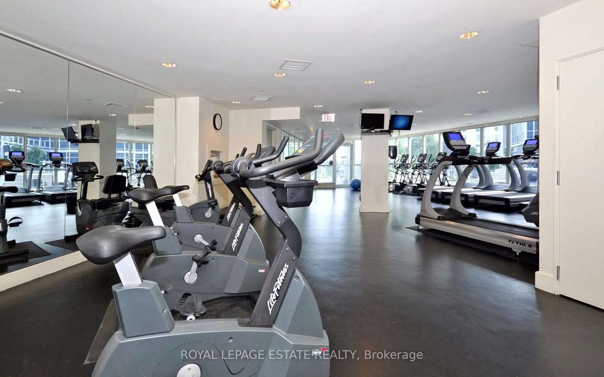 218 Queens Quay W, #402