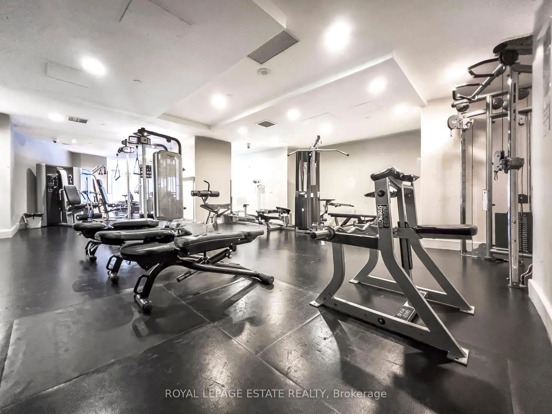 218 Queens Quay W, #402