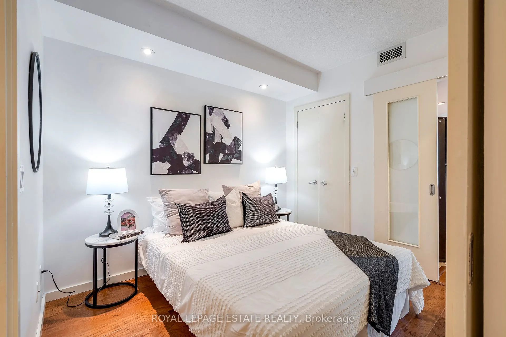 218 Queens Quay W, #402
