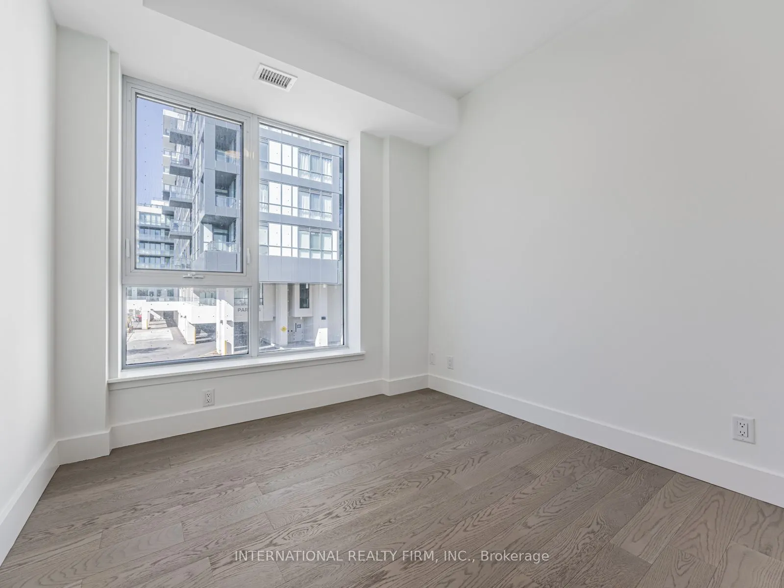 20 Dervock Crescent NW, #TH-06