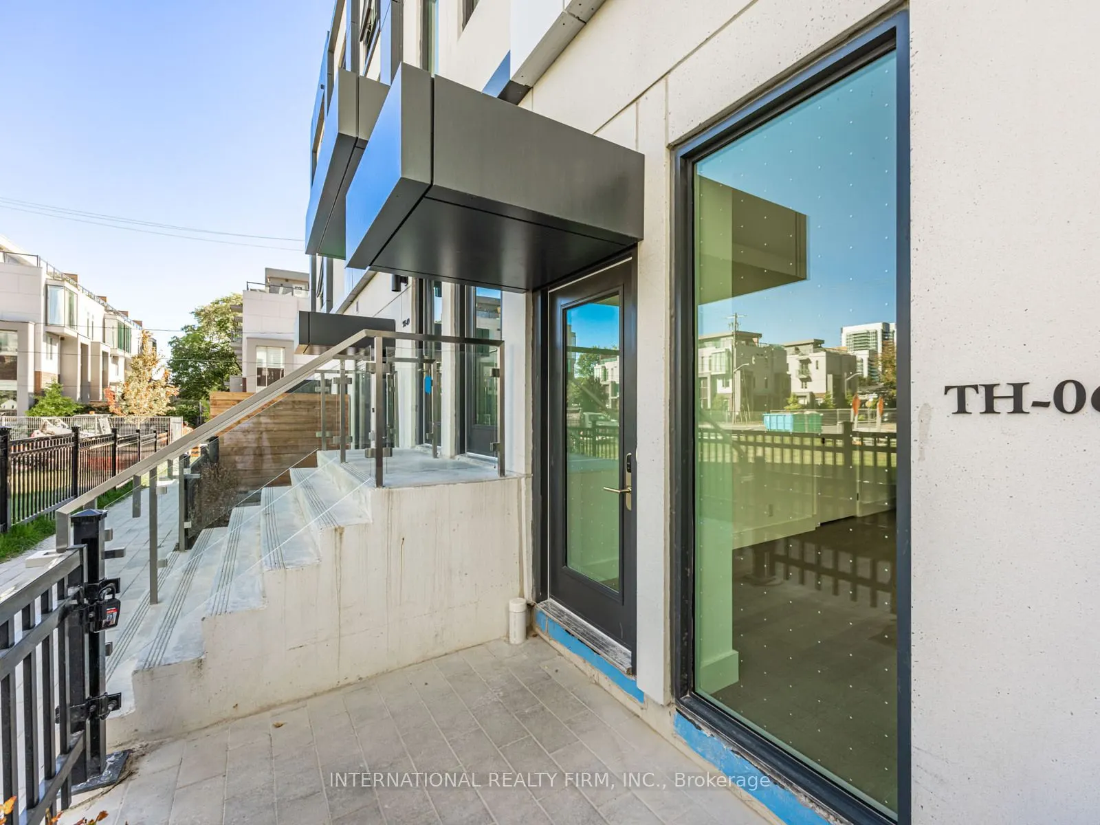 20 Dervock Crescent NW, #TH-06