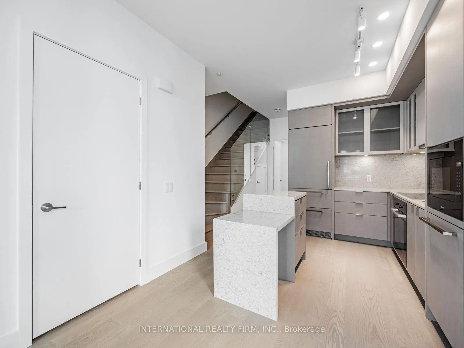 20 Dervock Crescent NW, #TH-06