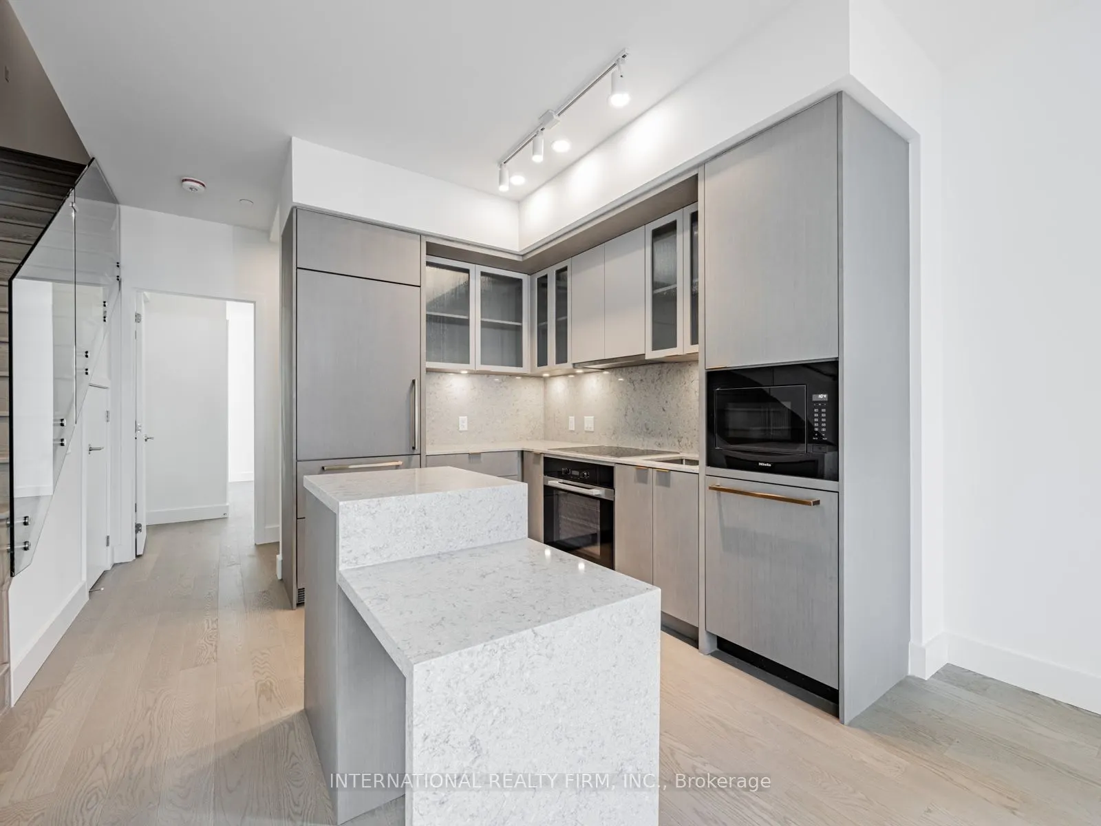 20 Dervock Crescent NW, #TH-06