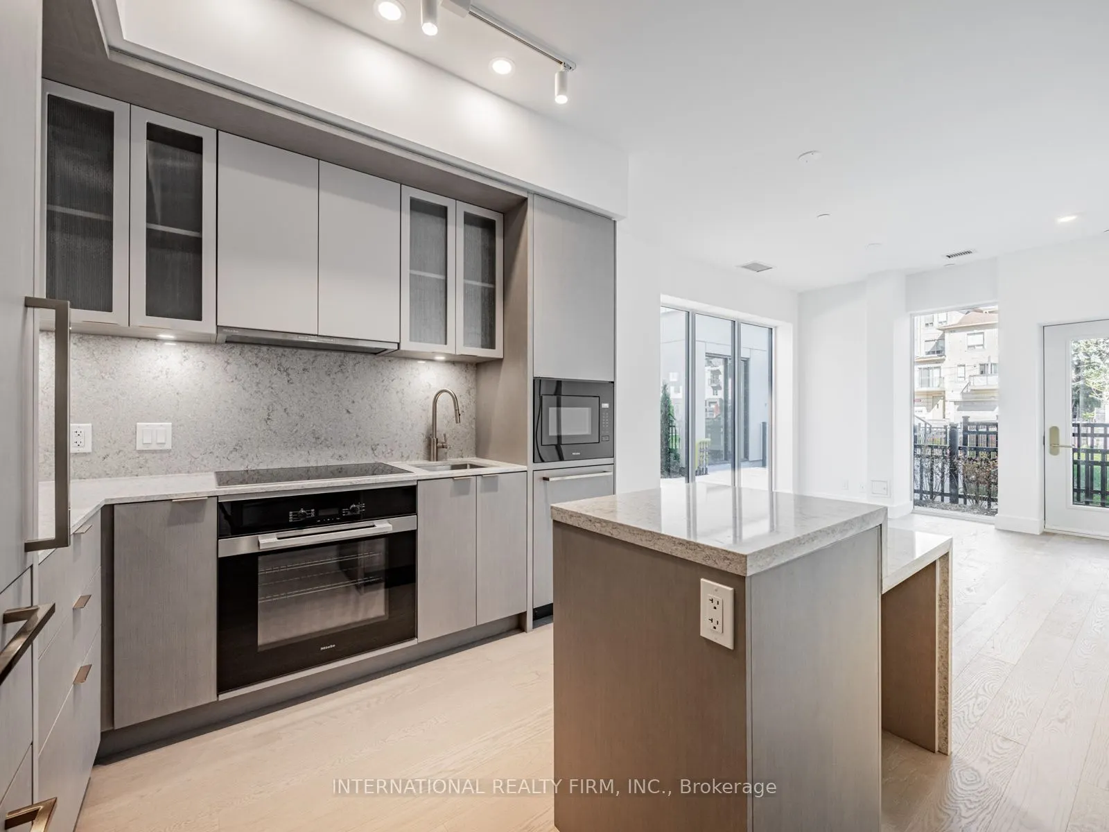 20 Dervock Crescent NW, #TH-06