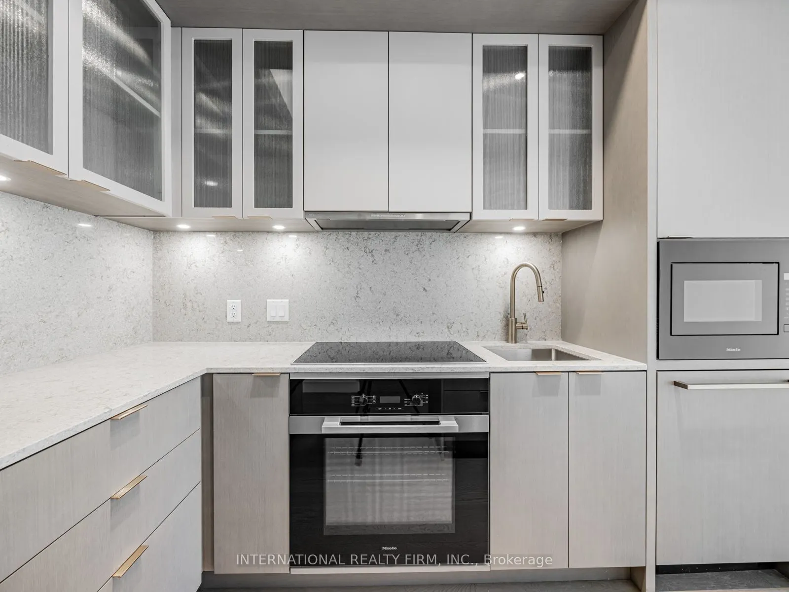 20 Dervock Crescent NW, #TH-06