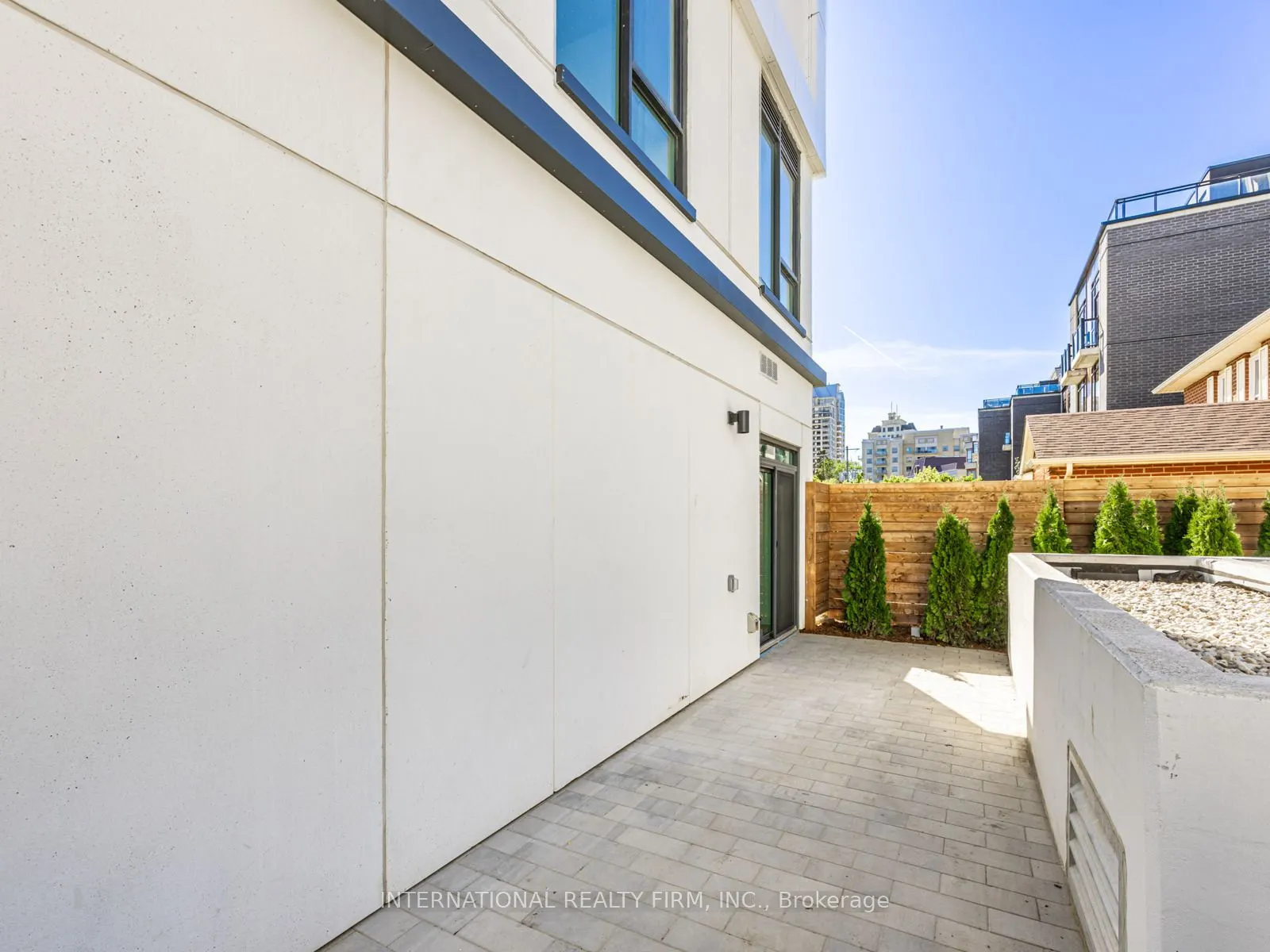 20 Dervock Crescent NW, #TH-06