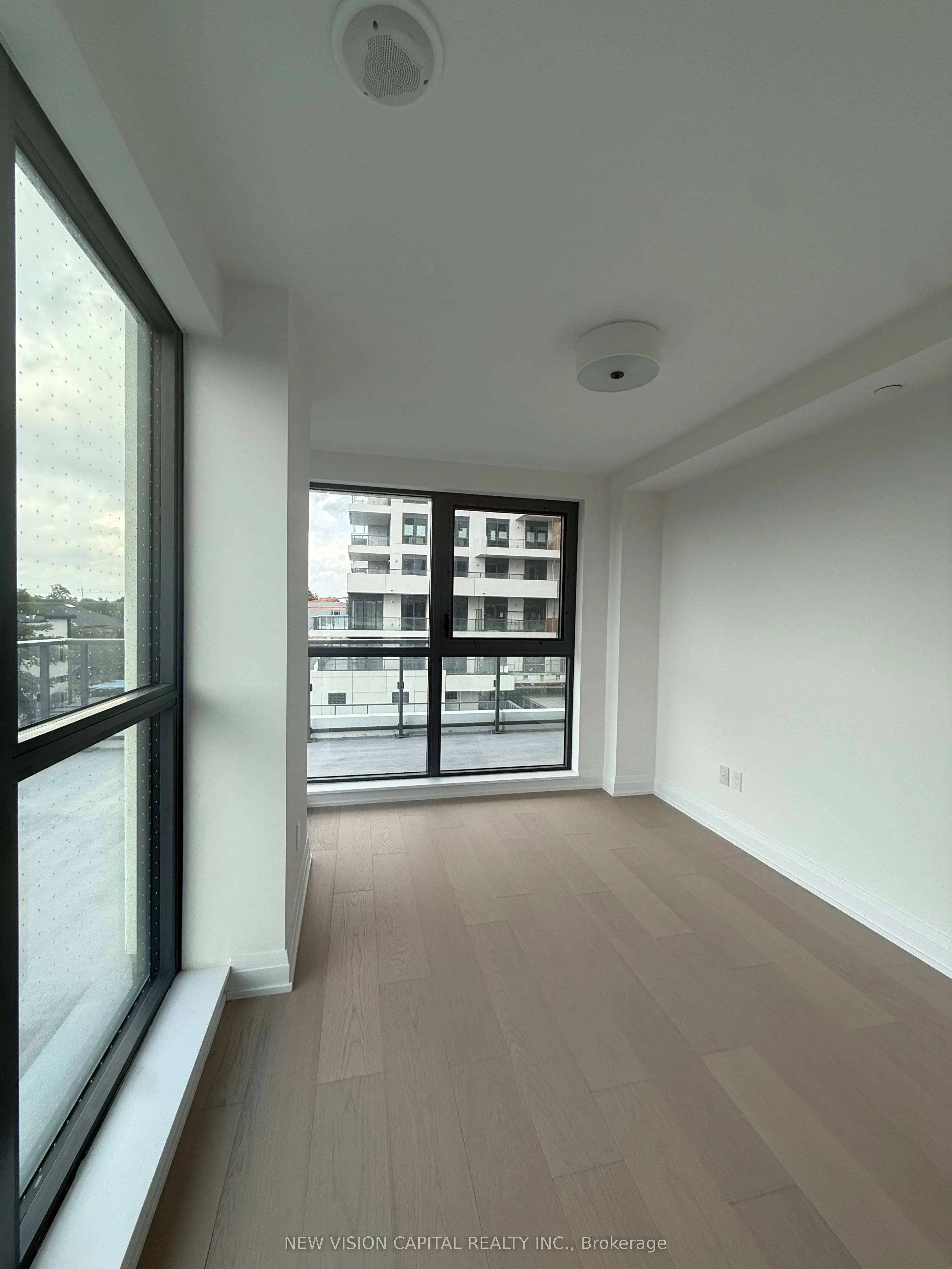 505 Glencairn Avenue, #323