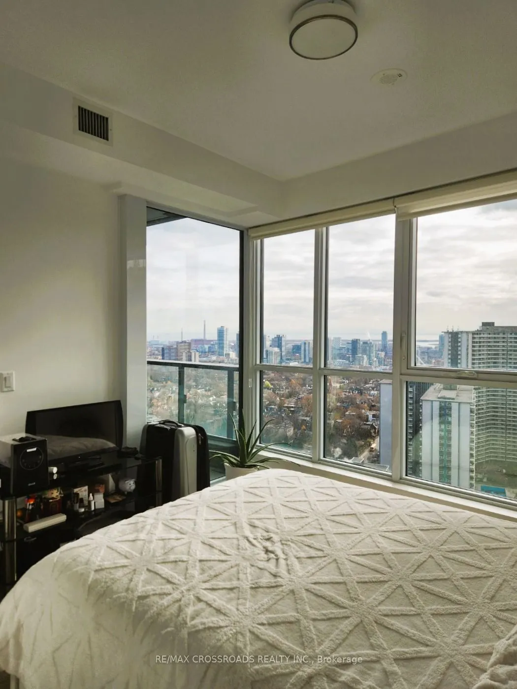 585 Bloor Street E, #2821