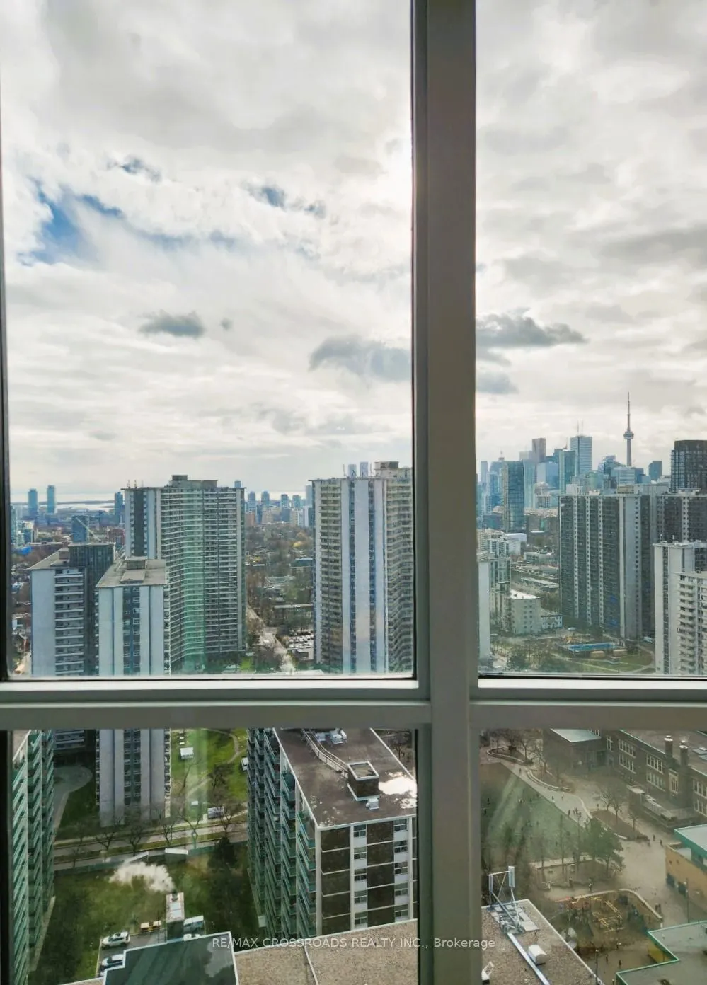 585 Bloor Street E, #2821