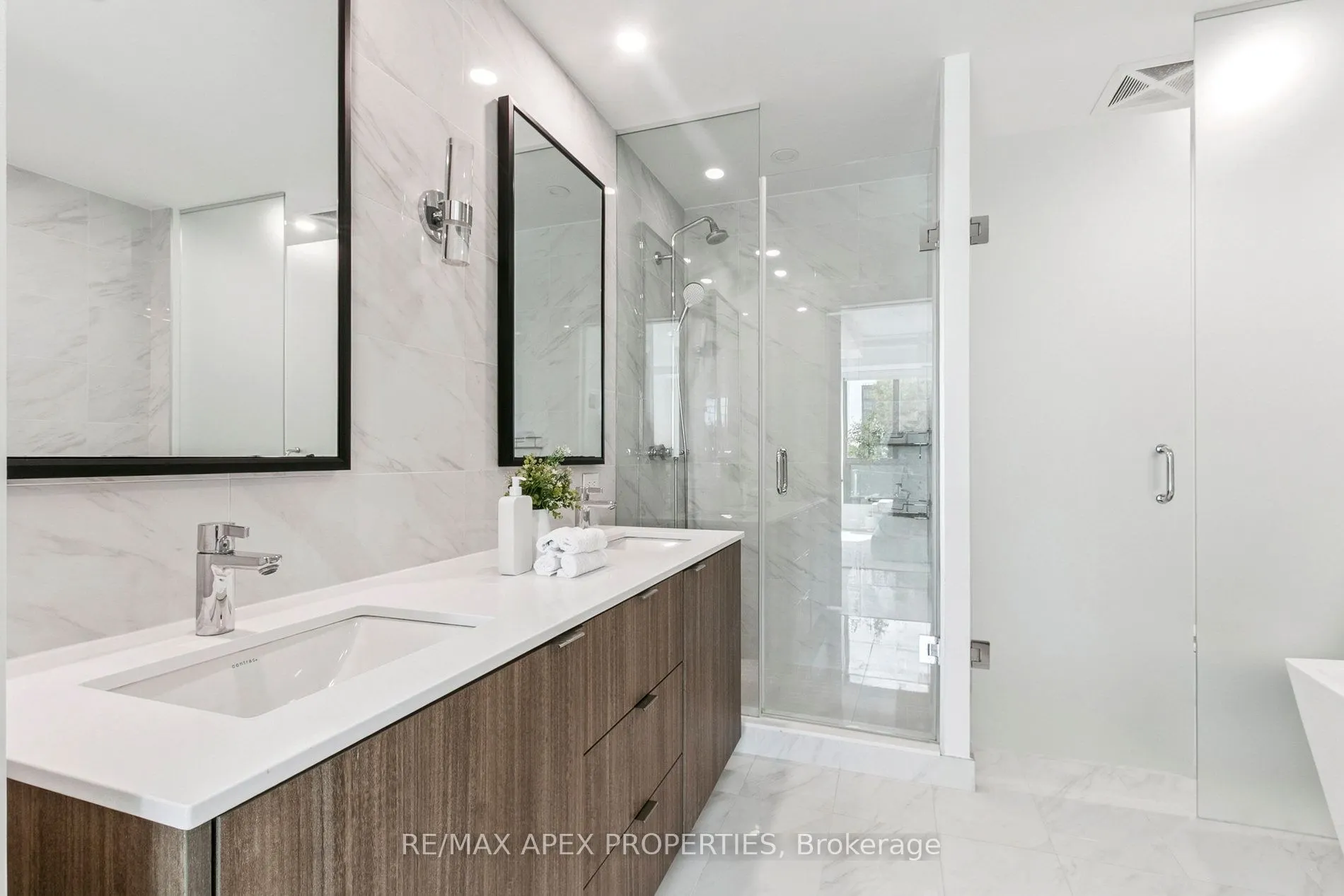 280 Howland Avenue, #317