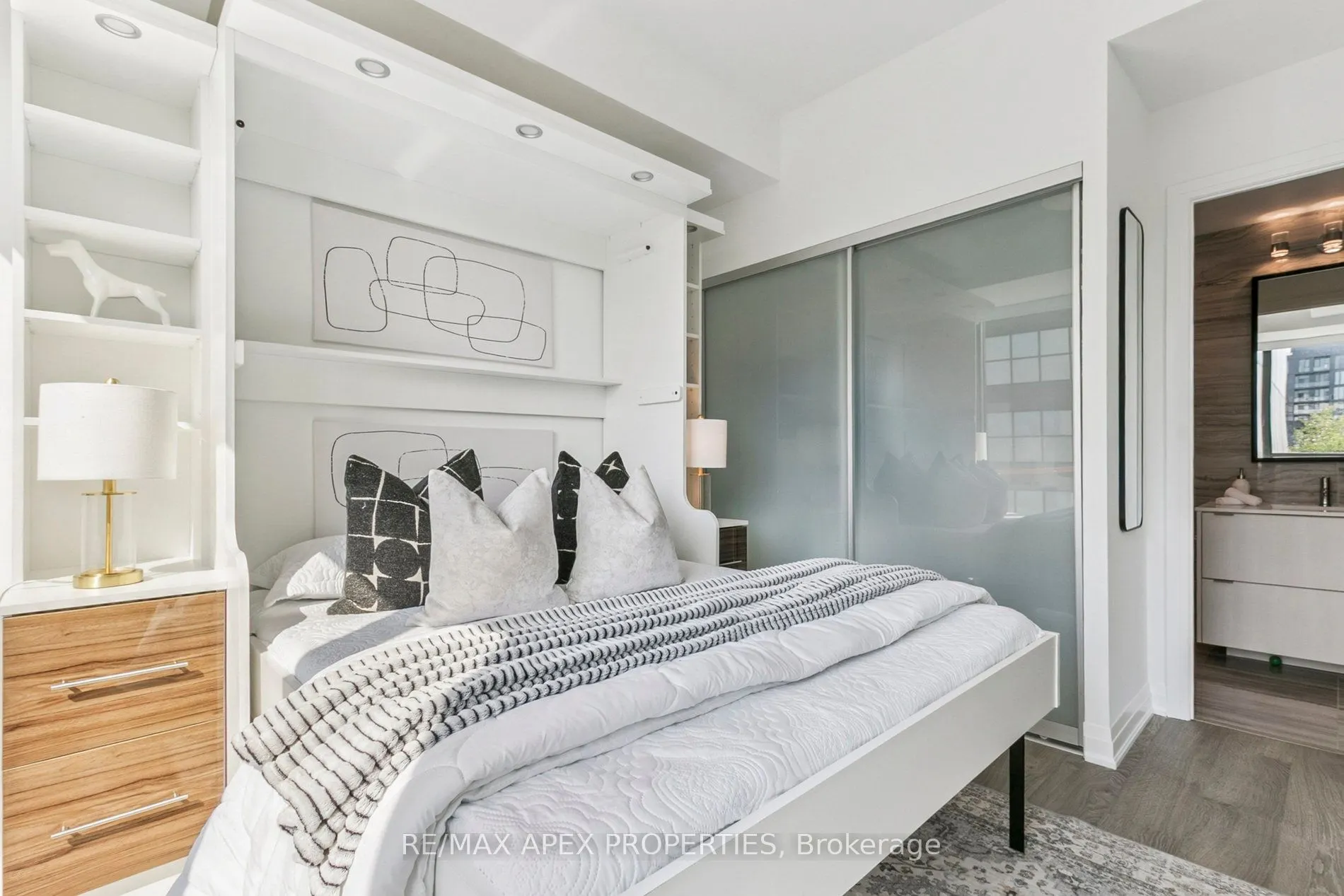 280 Howland Avenue, #317