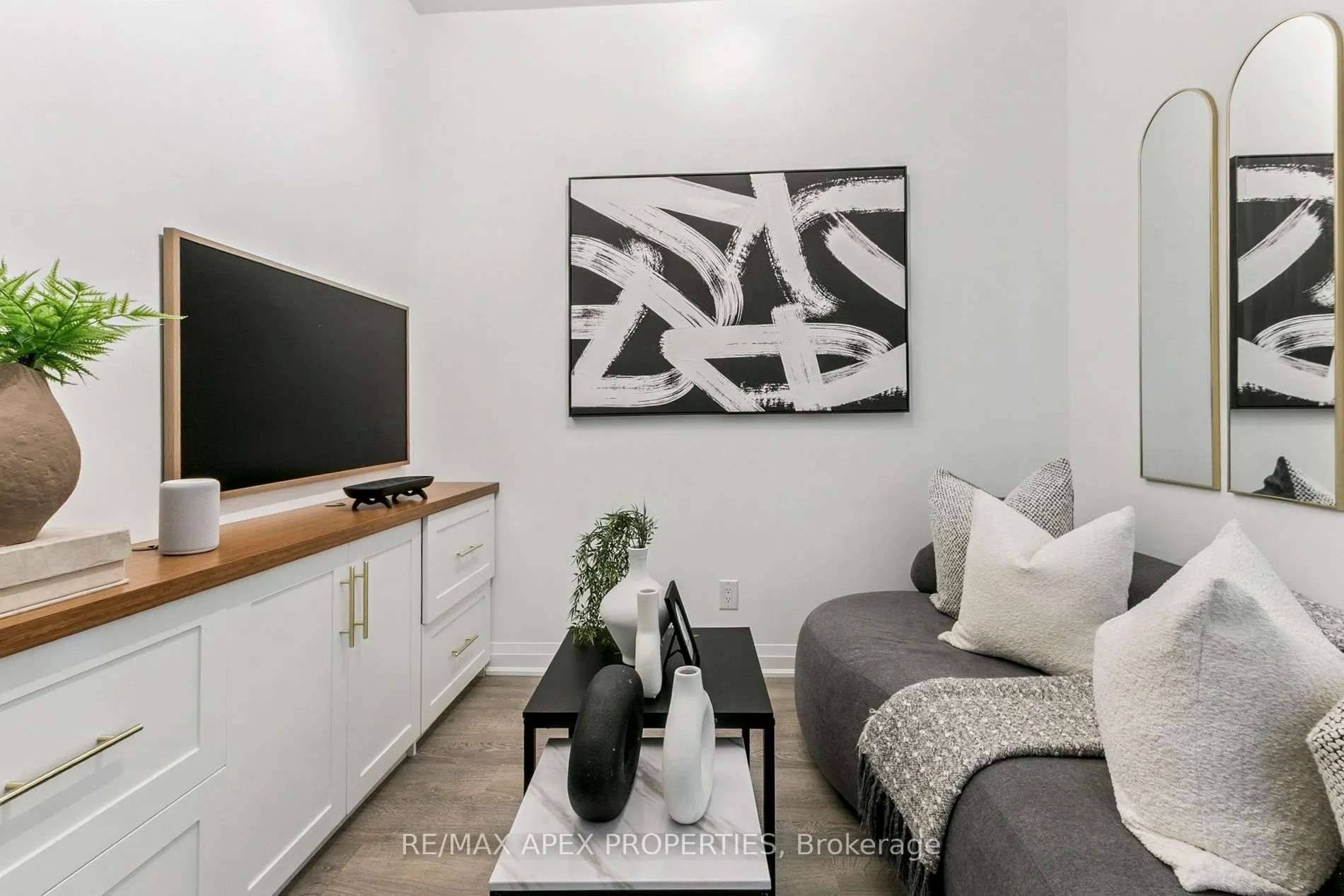 280 Howland Avenue, #317