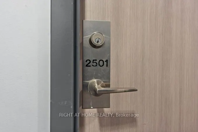 390 Cherry Street, #2501