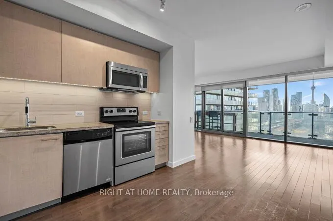 390 Cherry Street, #2501