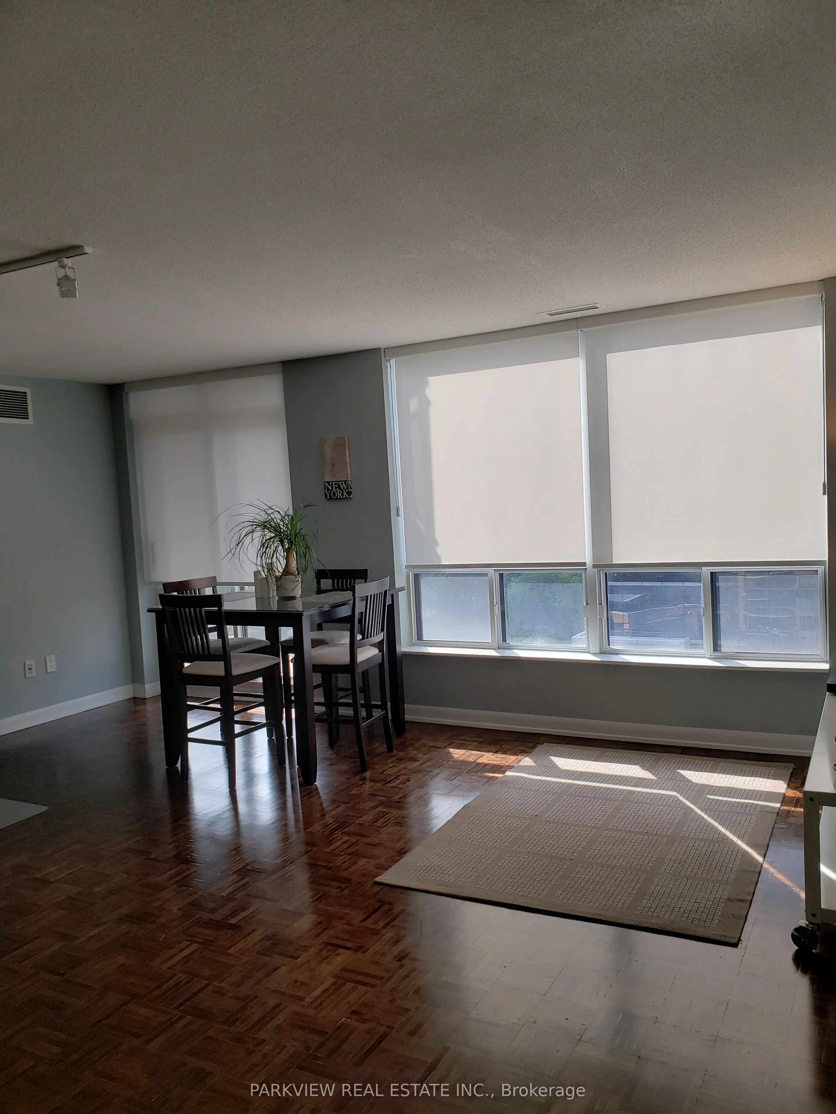 33 Sheppard Avenue E, #1006