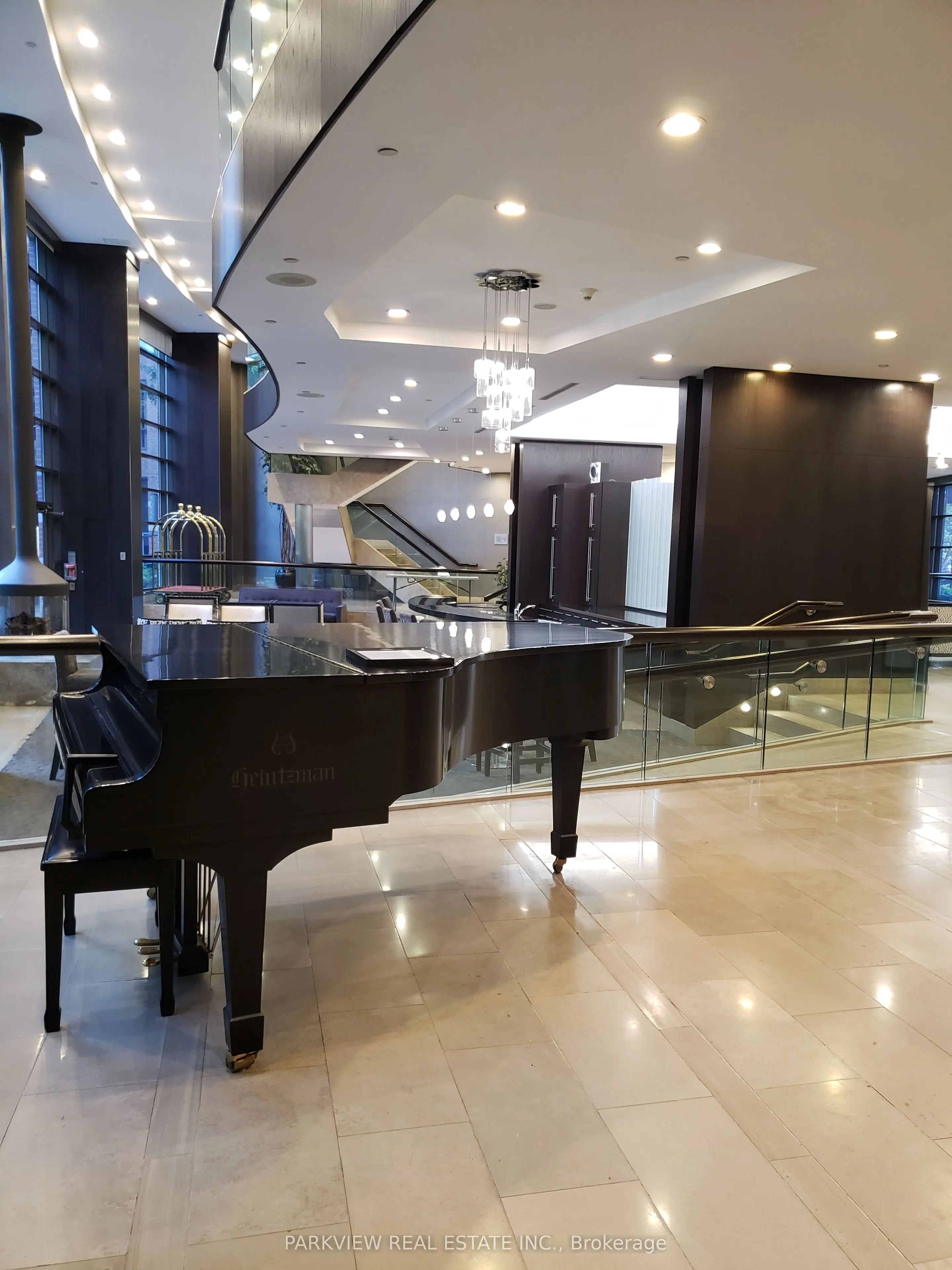33 Sheppard Avenue E, #1006