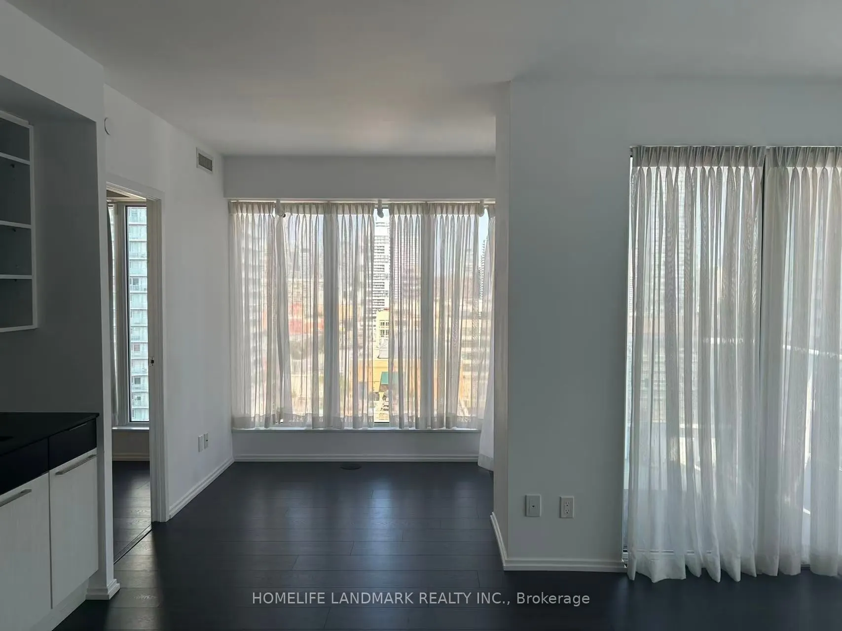 68 Shuter Street, #2210