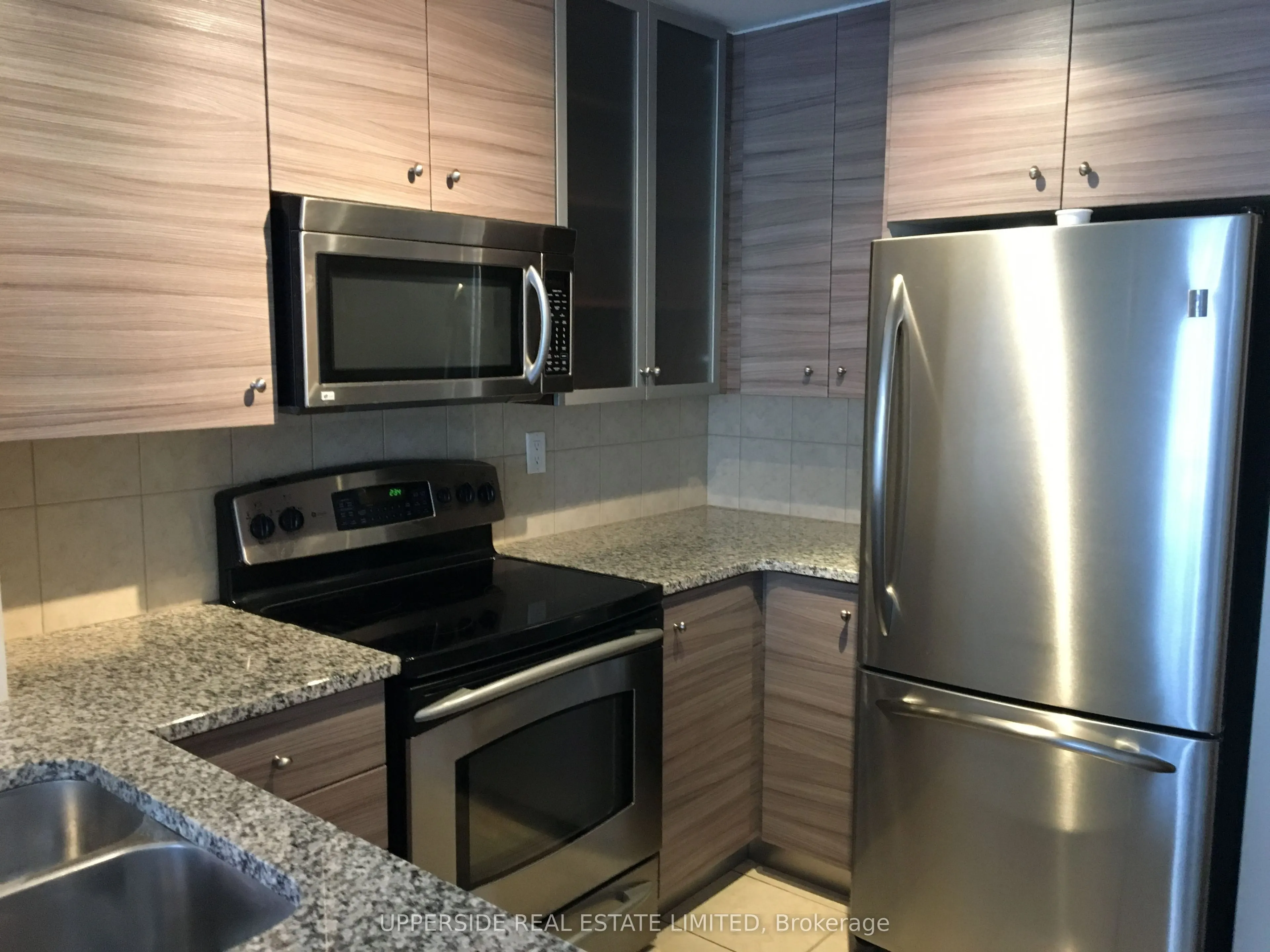 18 Yorkville Avenue, #502