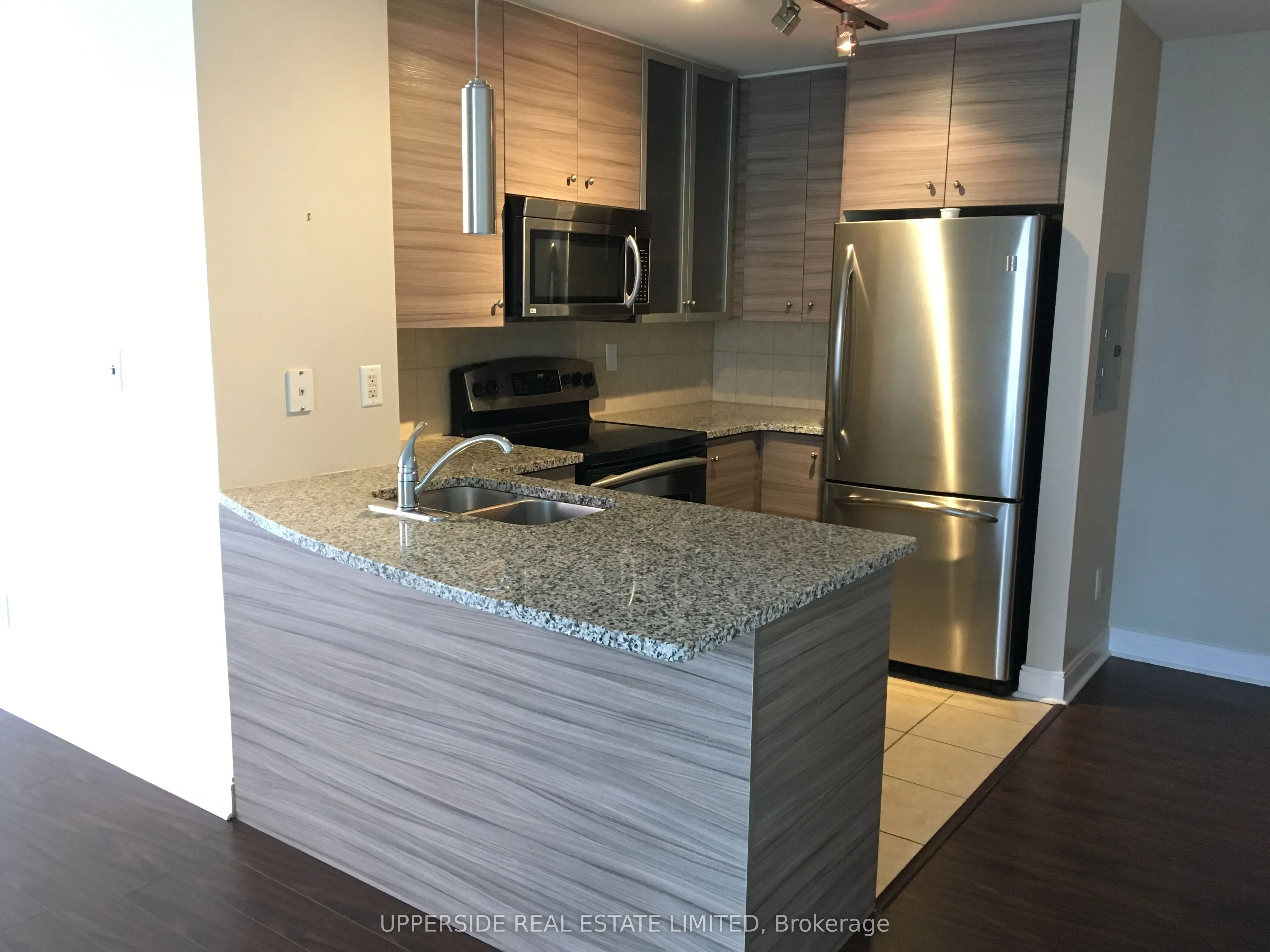 18 Yorkville Avenue, #502
