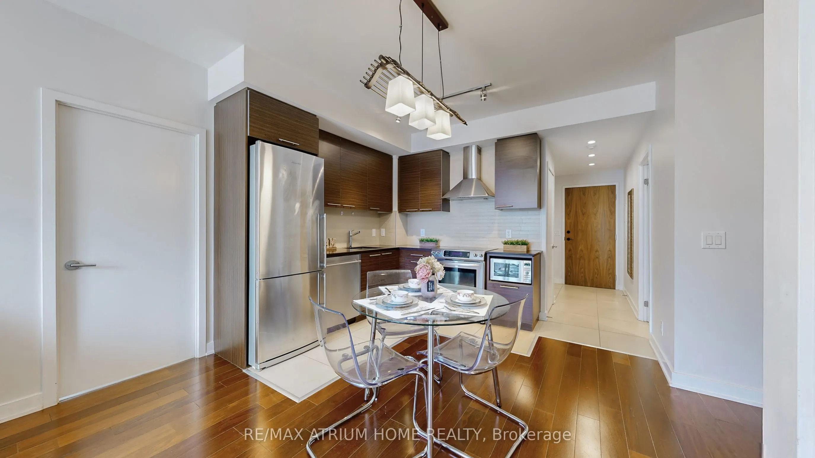 1 Market Street, #2213
