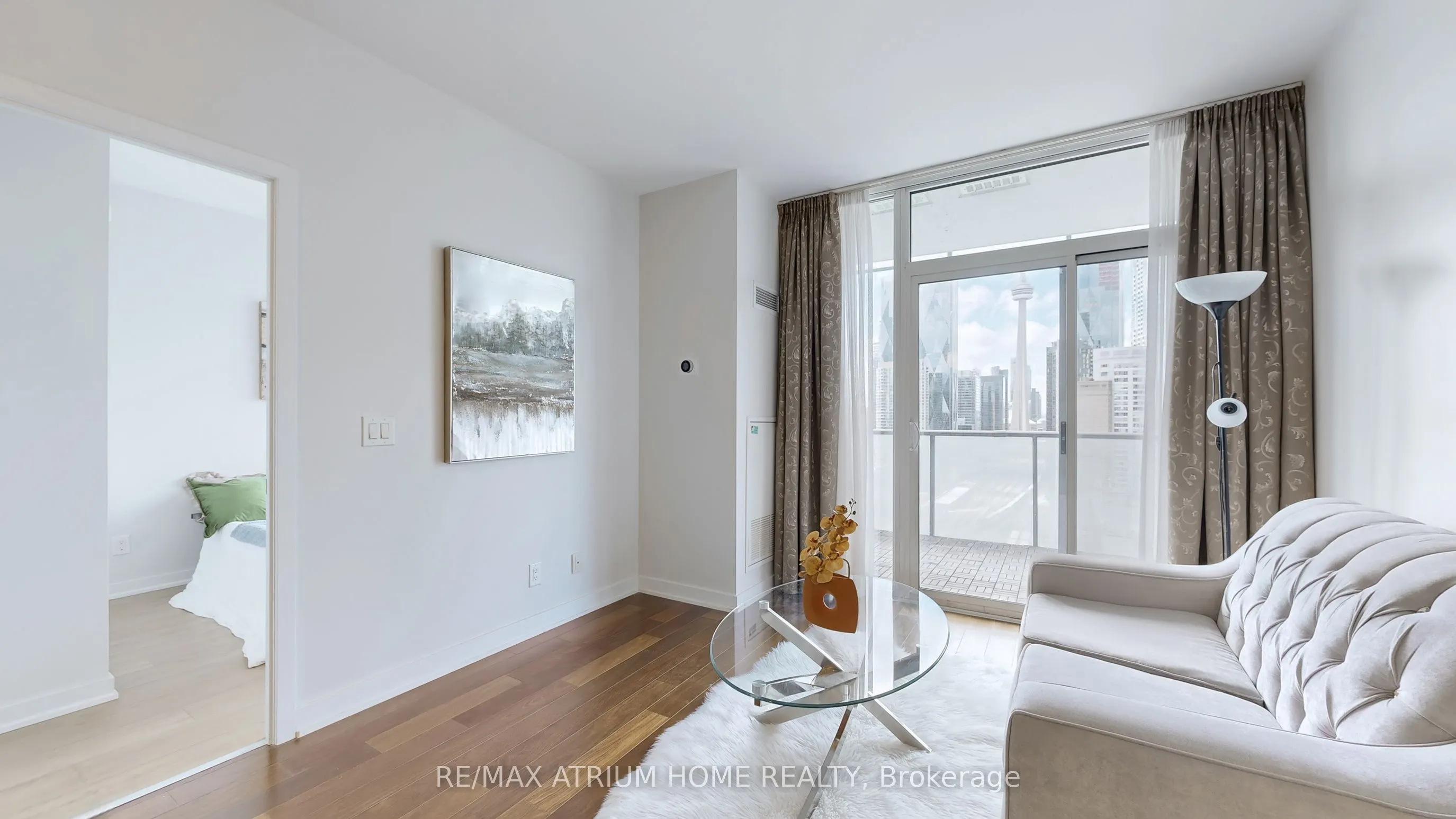 1 Market Street, #2213