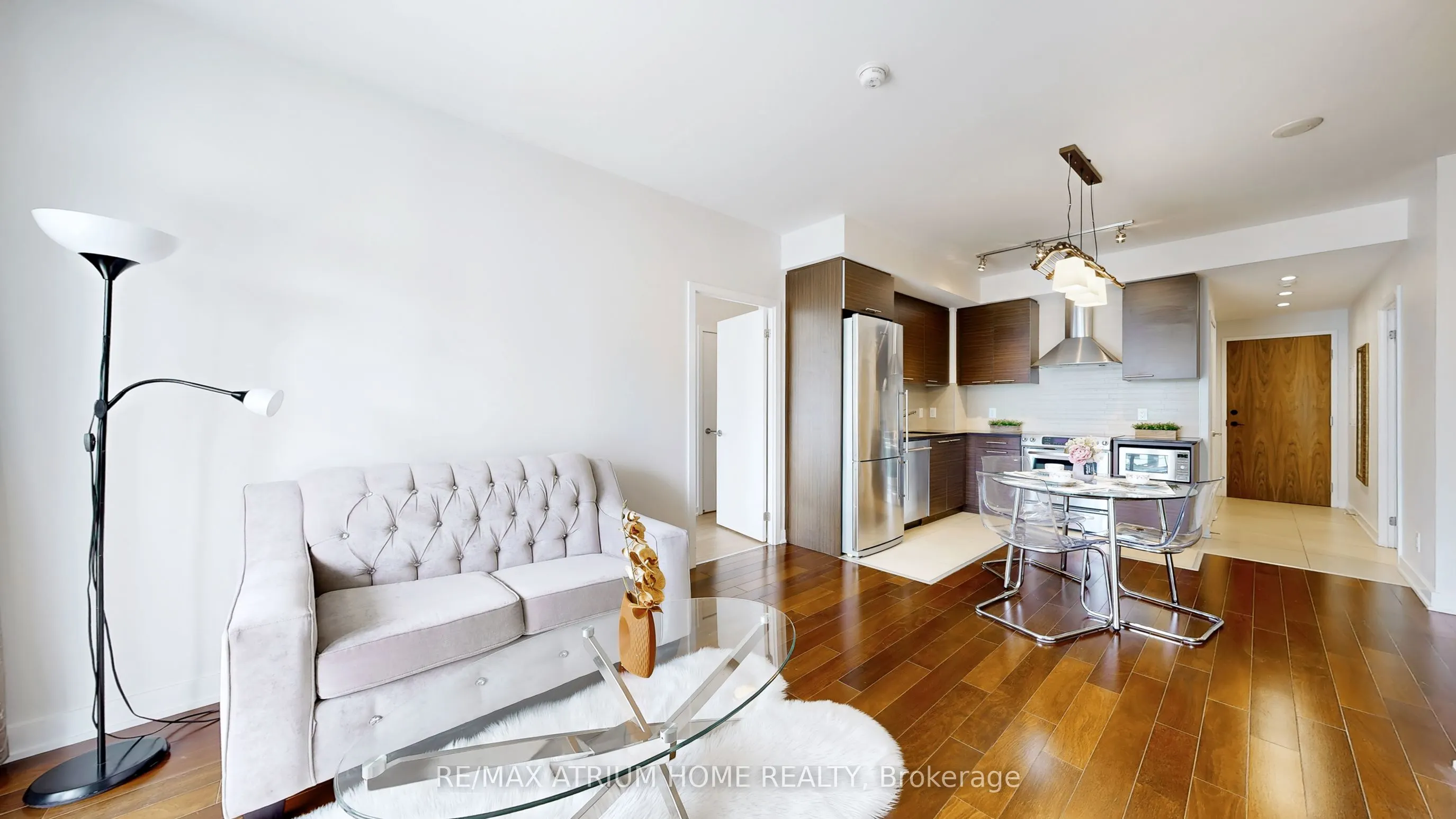 1 Market Street, #2213