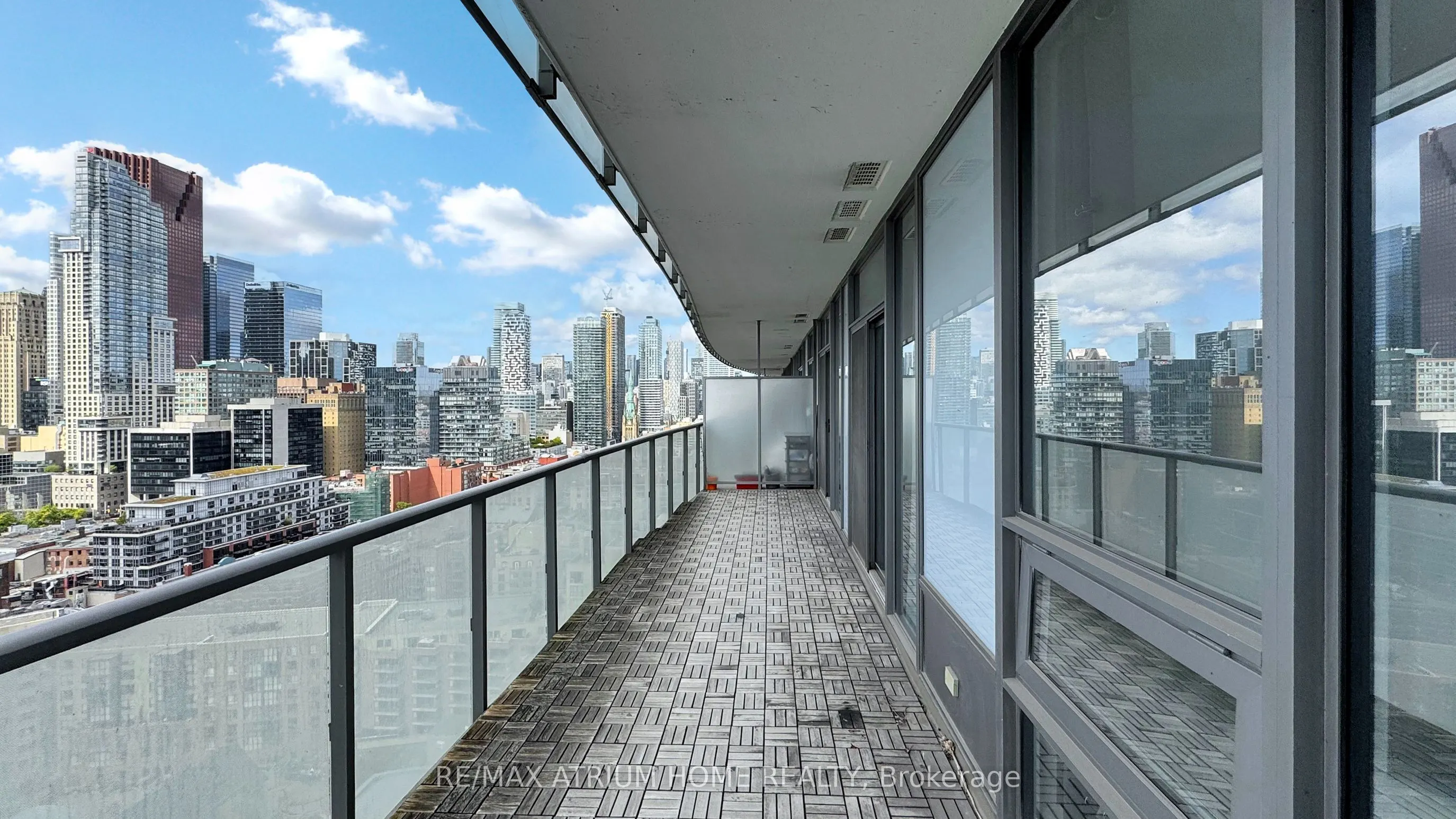 1 Market Street, #2213