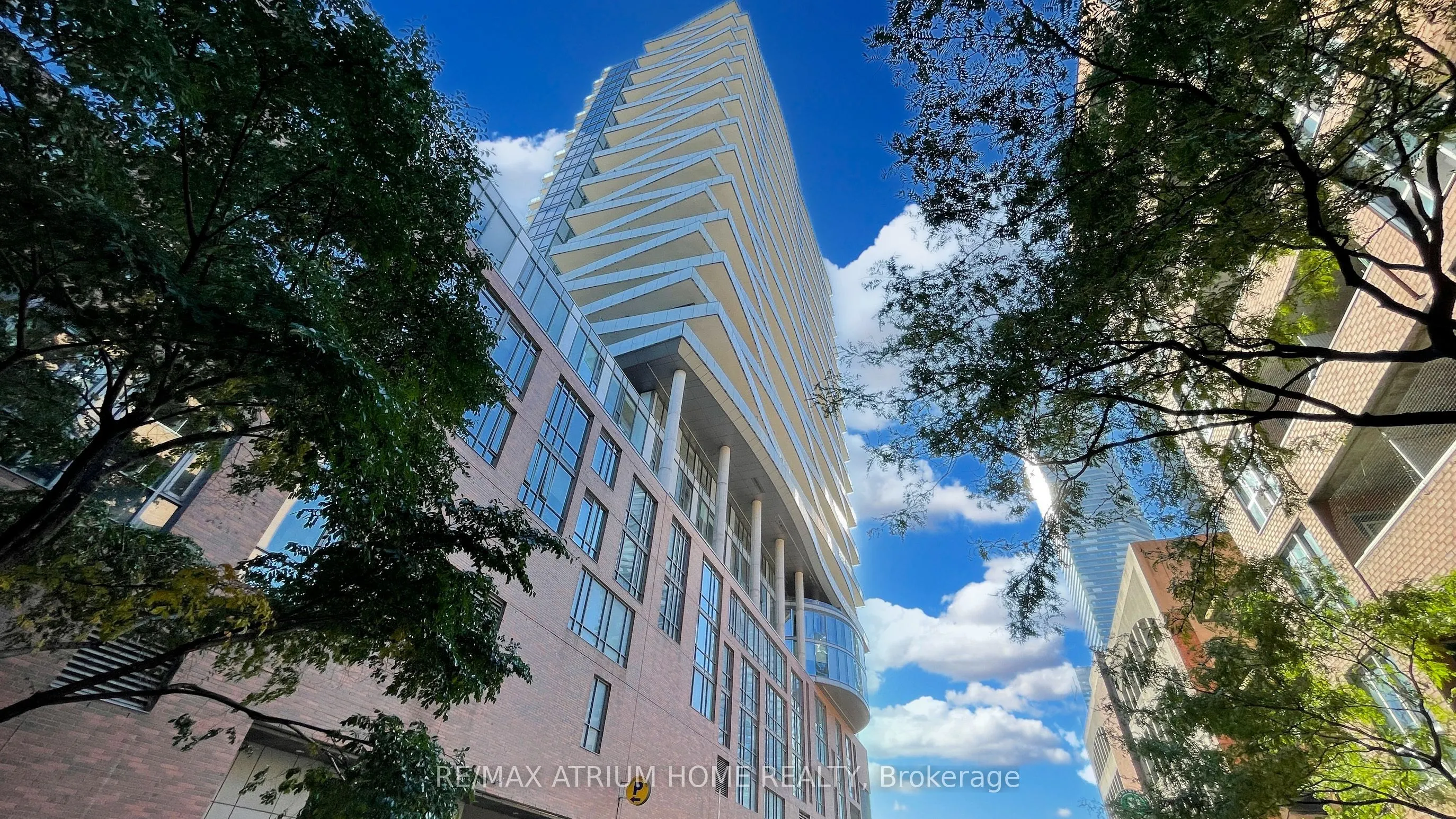 1 Market Street, #2213