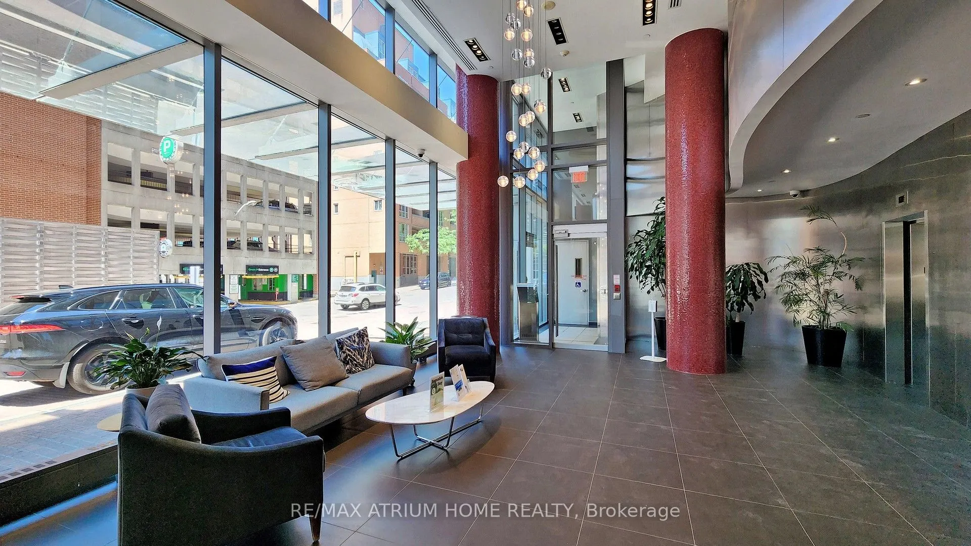 1 Market Street, #2213