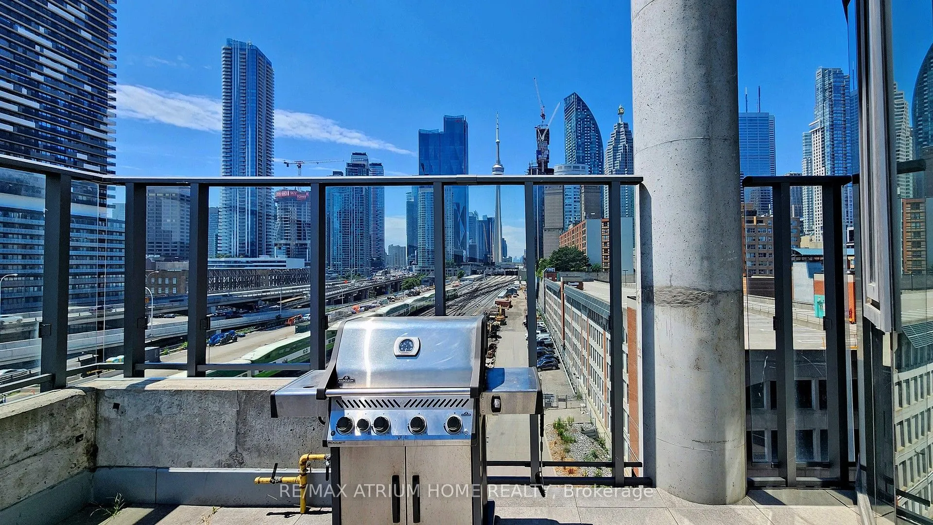 1 Market Street, #2213
