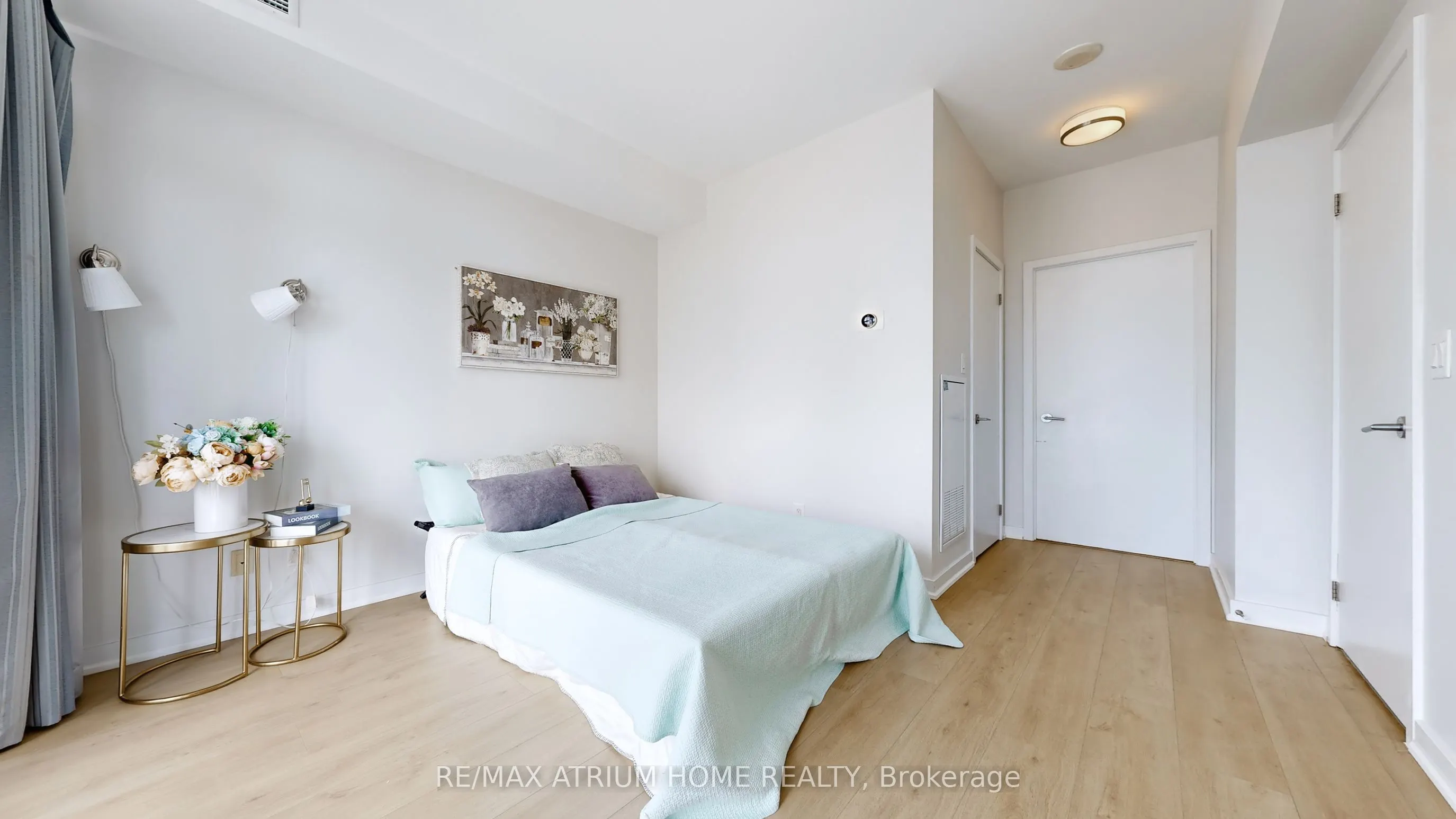 1 Market Street, #2213