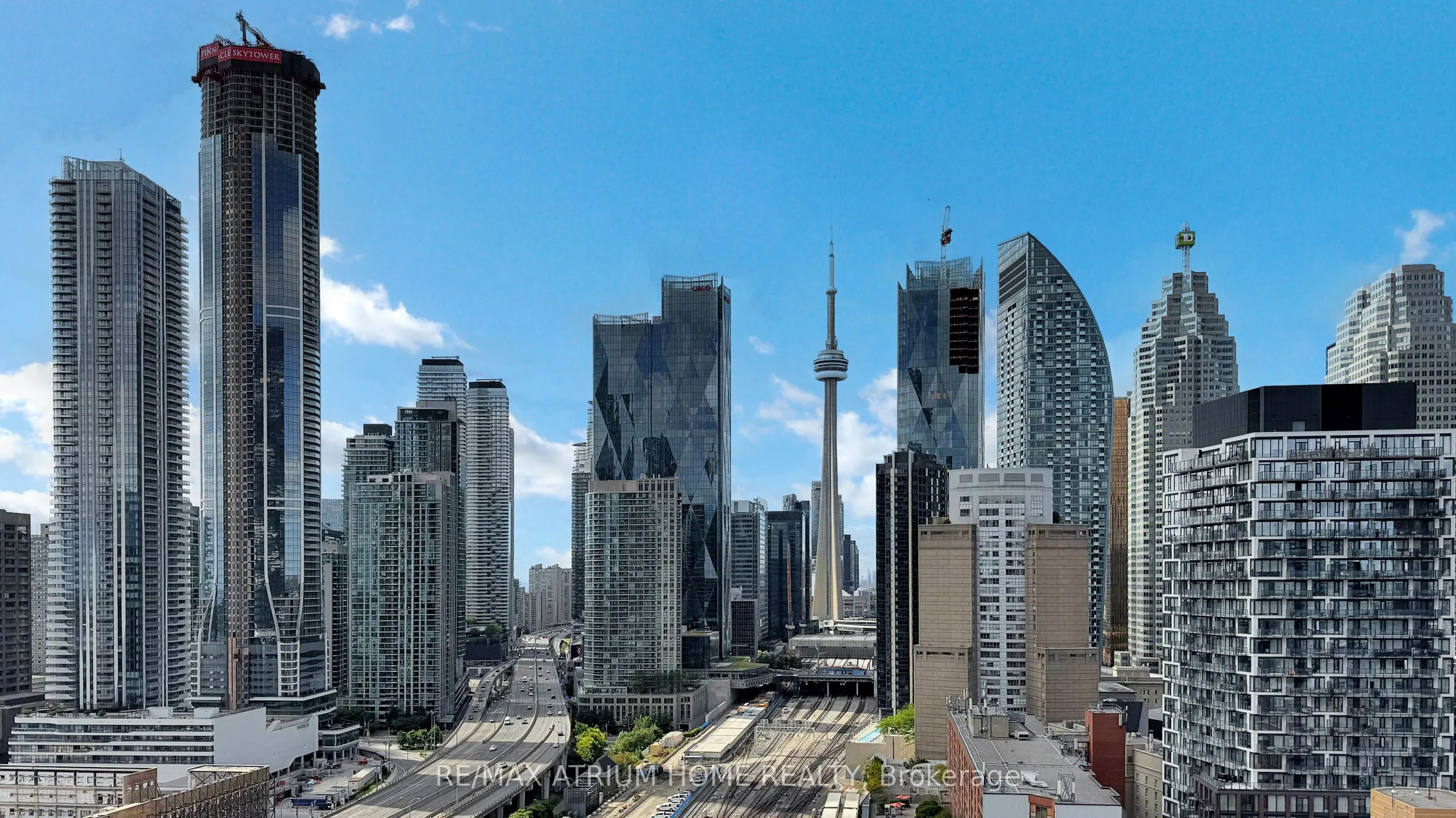 1 Market Street, #2213