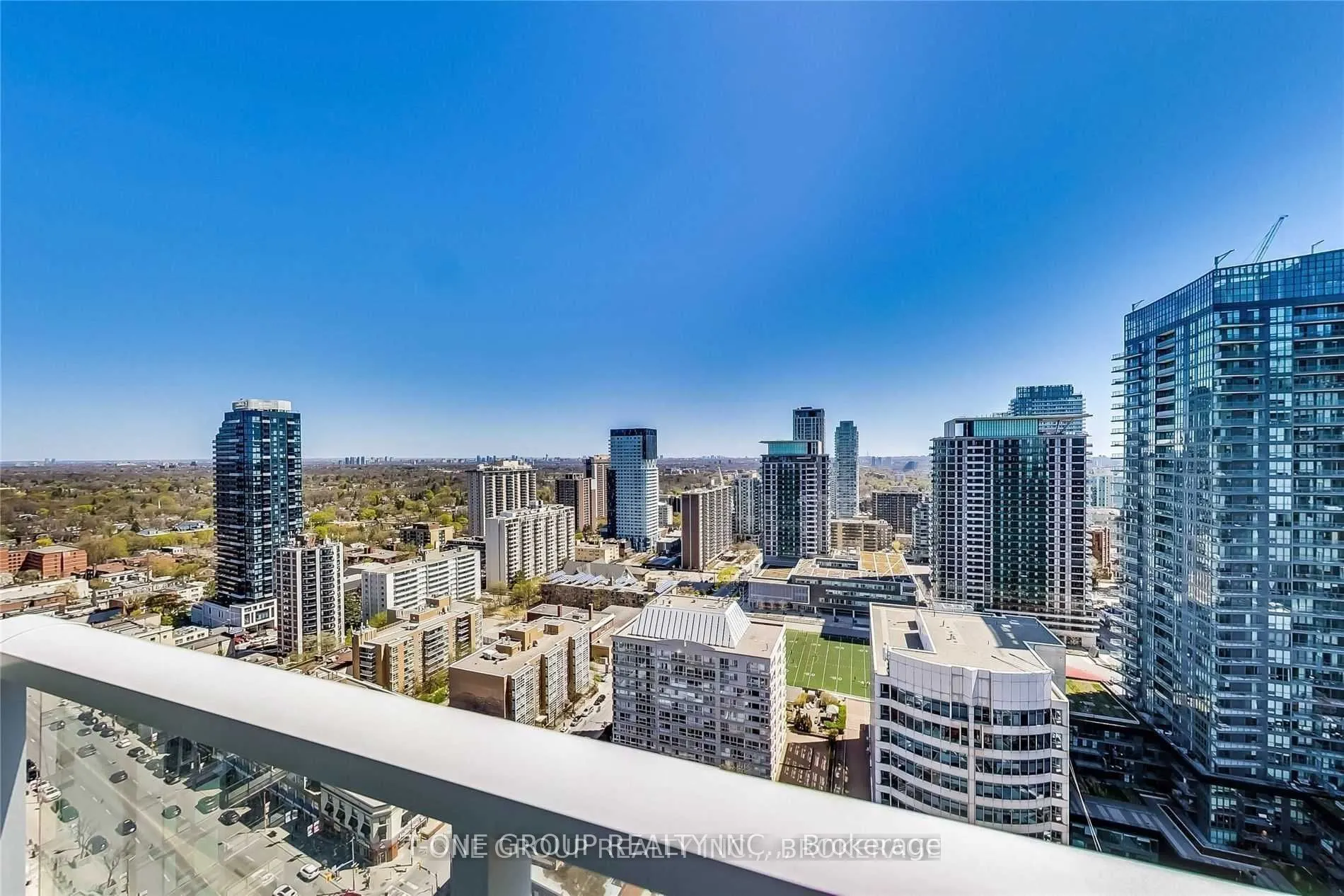 33 Helendale Avenue, #2304