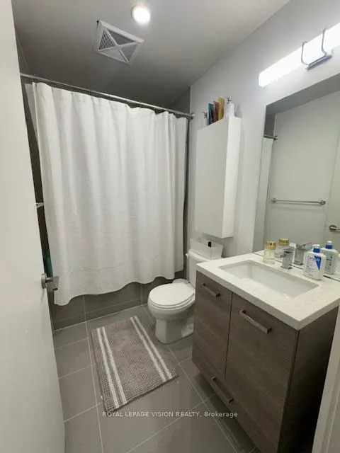 39 Brant Street, #702
