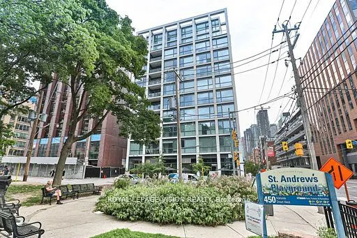 39 Brant Street, #702