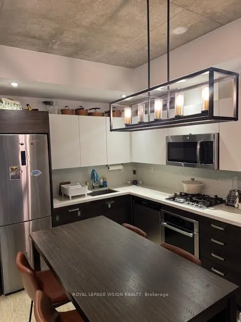 39 Brant Street, #702
