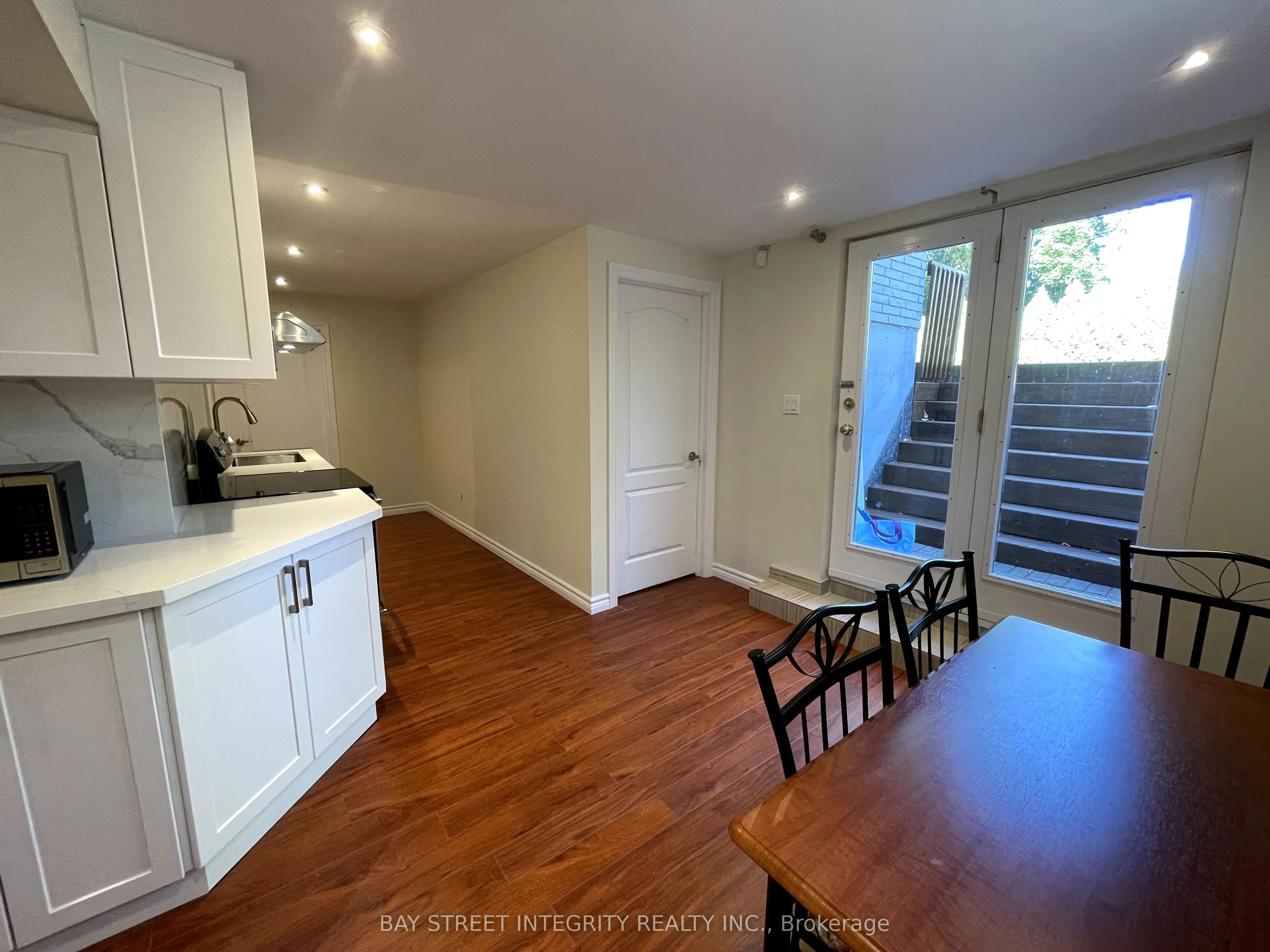 320 Drewry Avenue