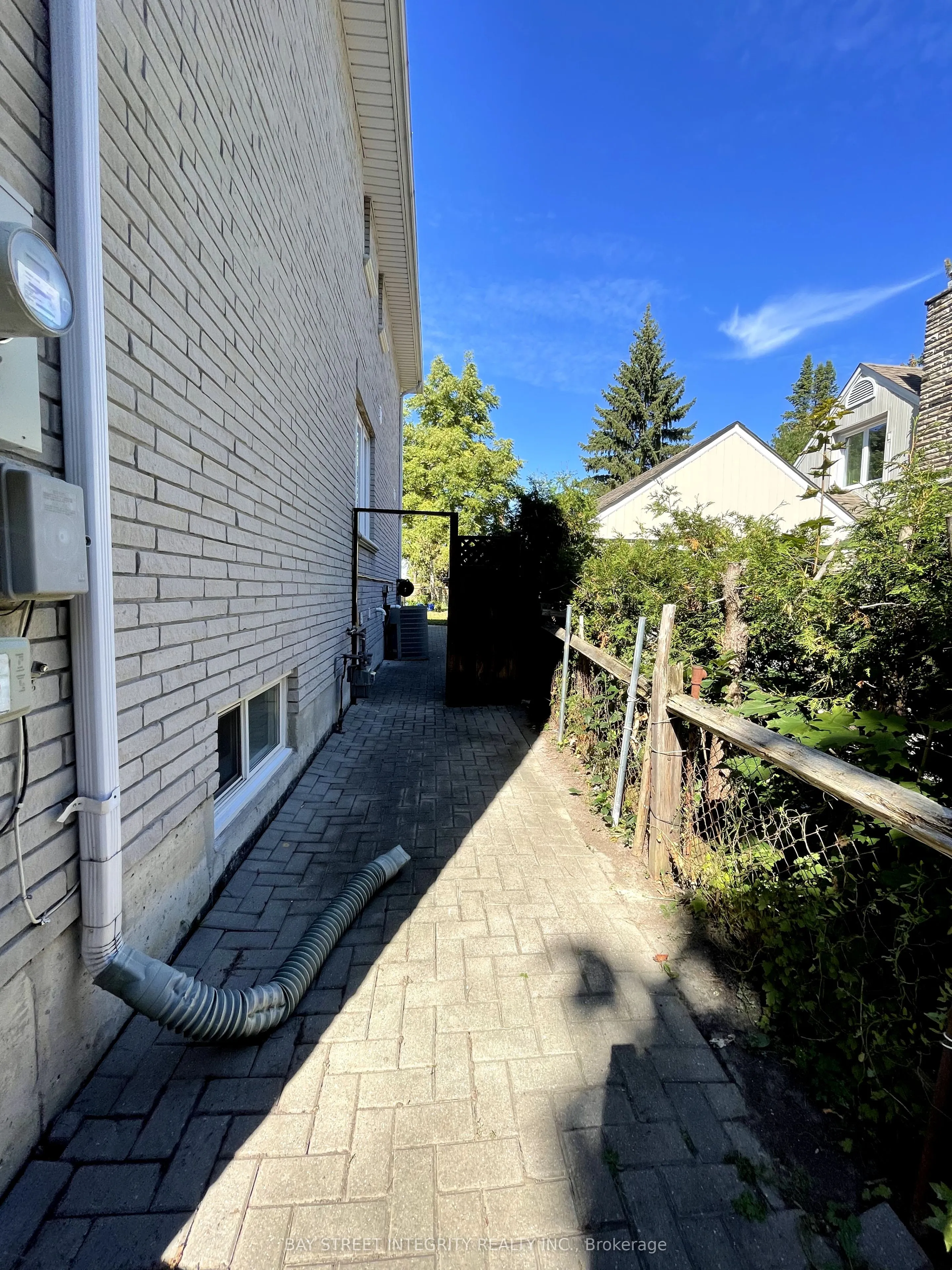 320 Drewry Avenue