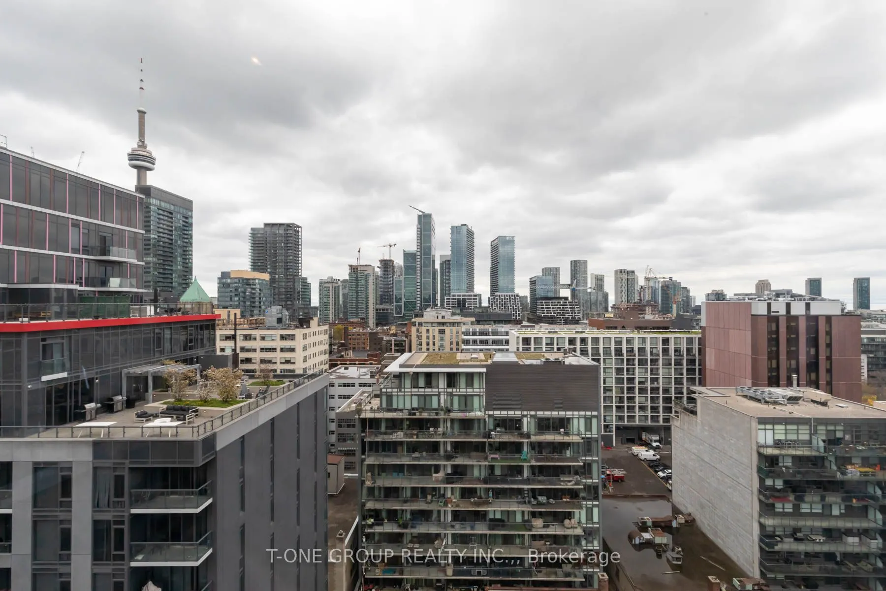 458 Richmond Street W, #1405
