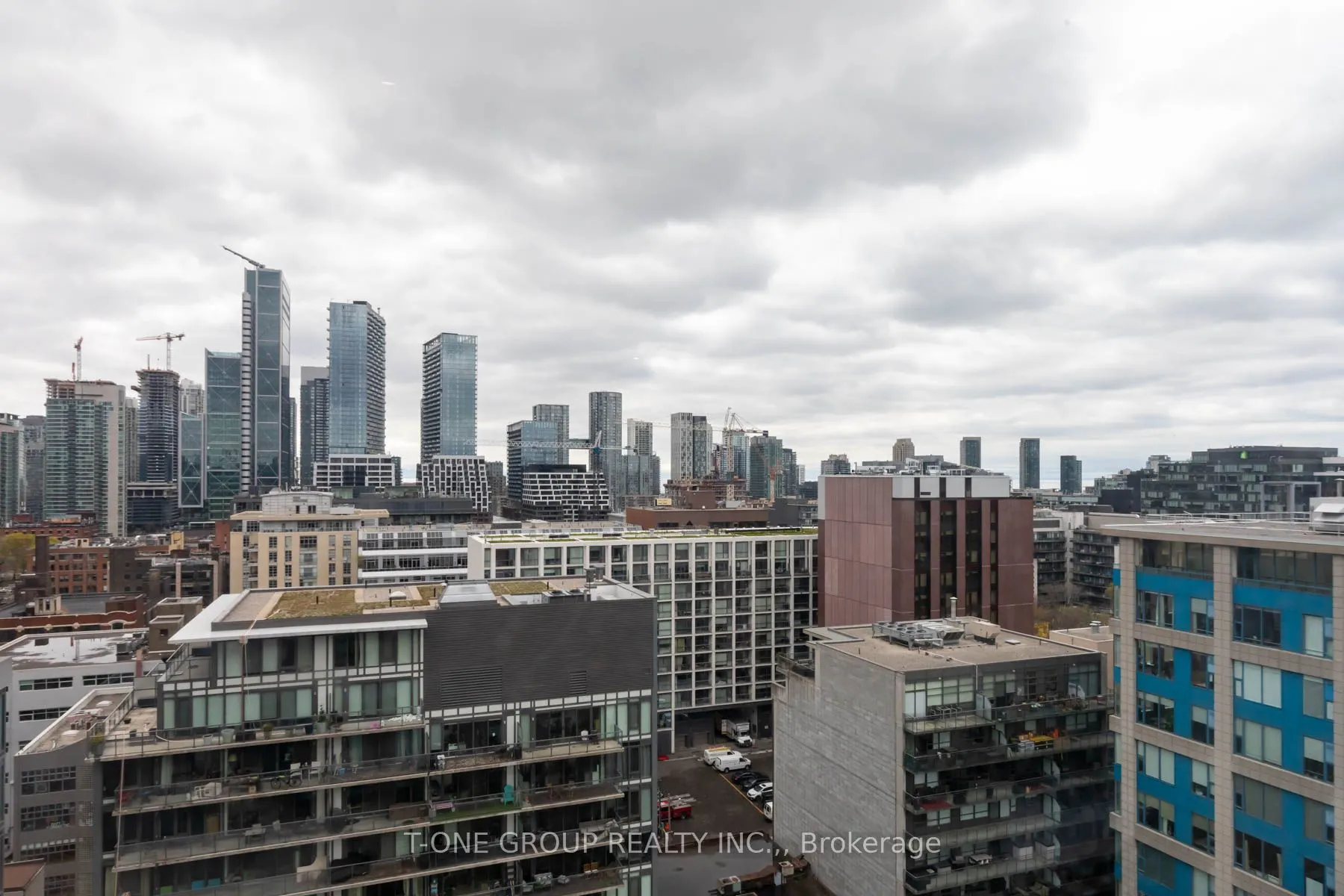 458 Richmond Street W, #1405