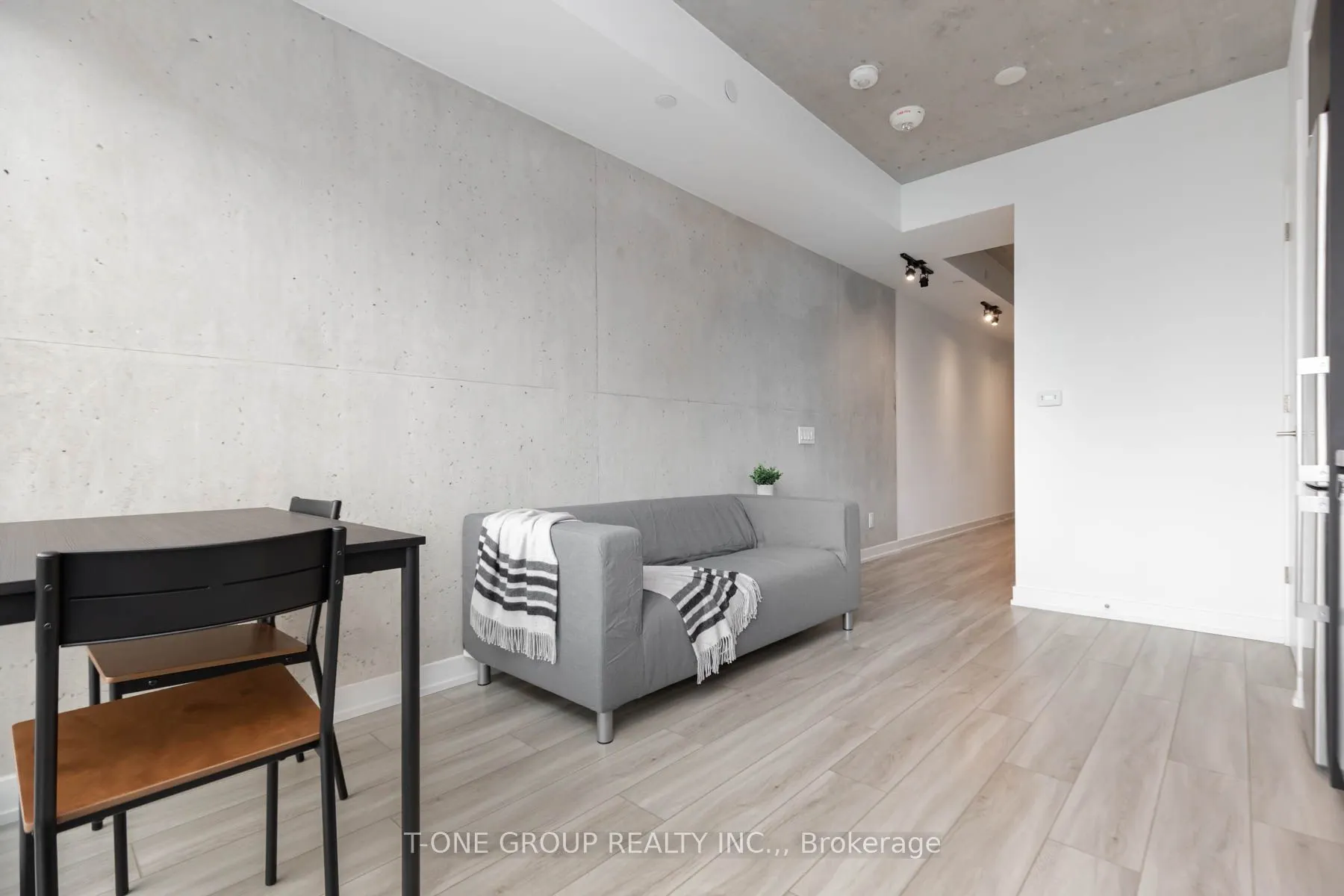 458 Richmond Street W, #1405