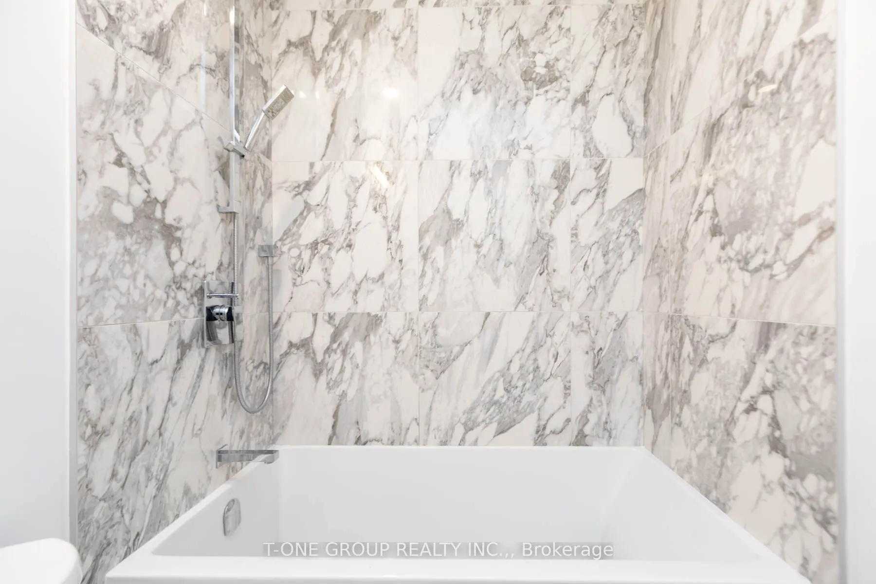 458 Richmond Street W, #1405
